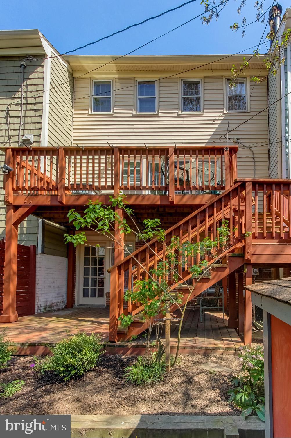 GREENWICH HILL - Residential