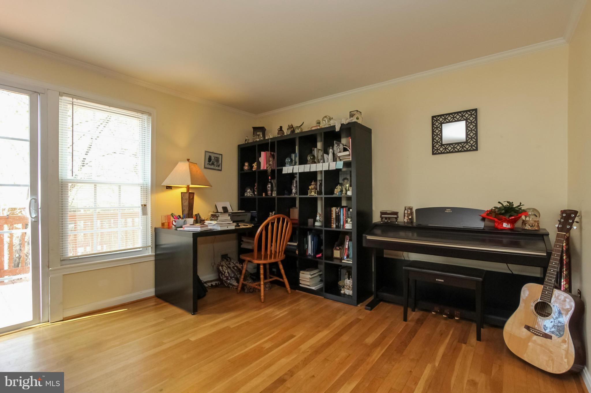 GREENWICH HILL - Residential