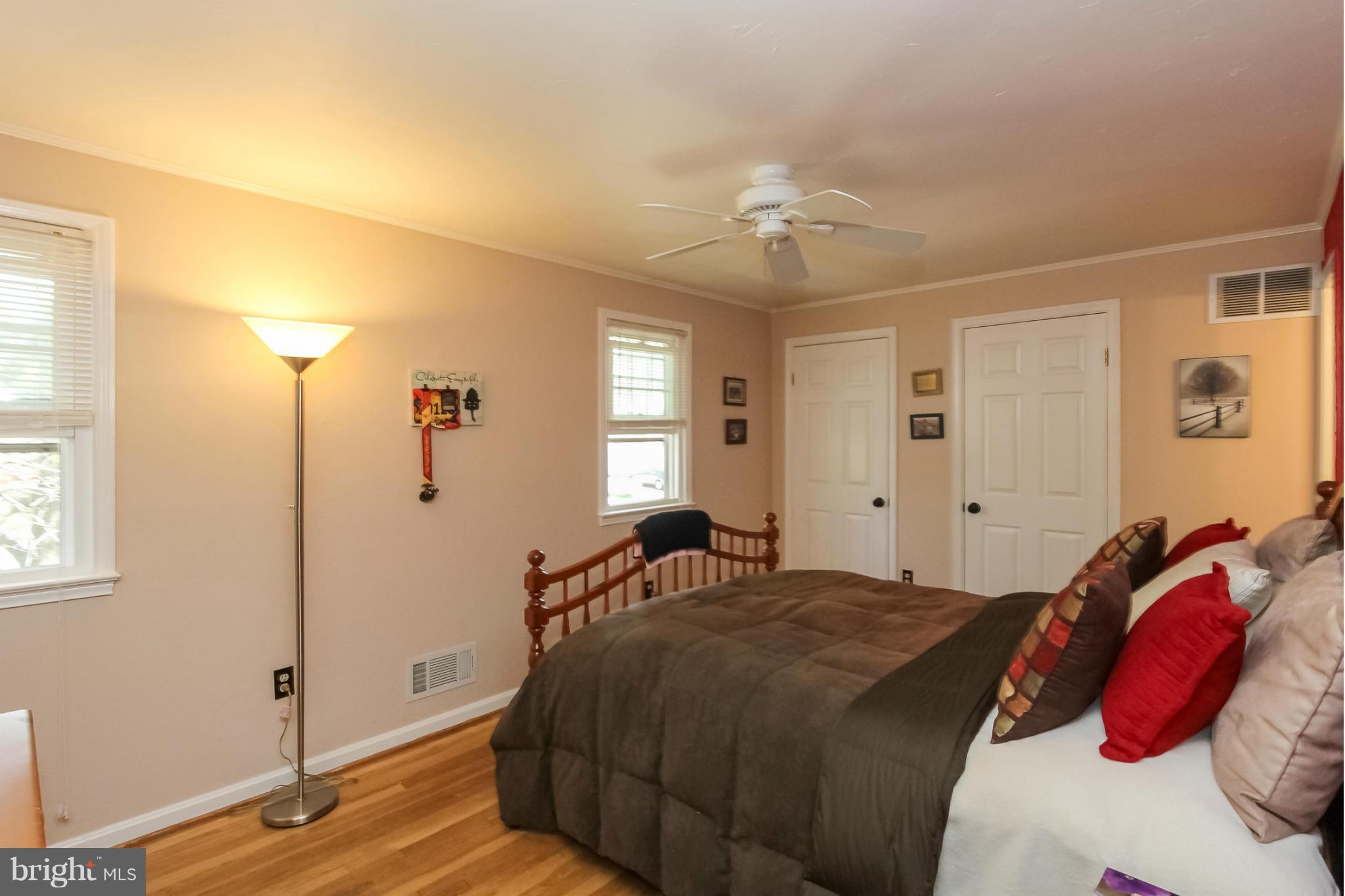 GREENWICH HILL - Residential