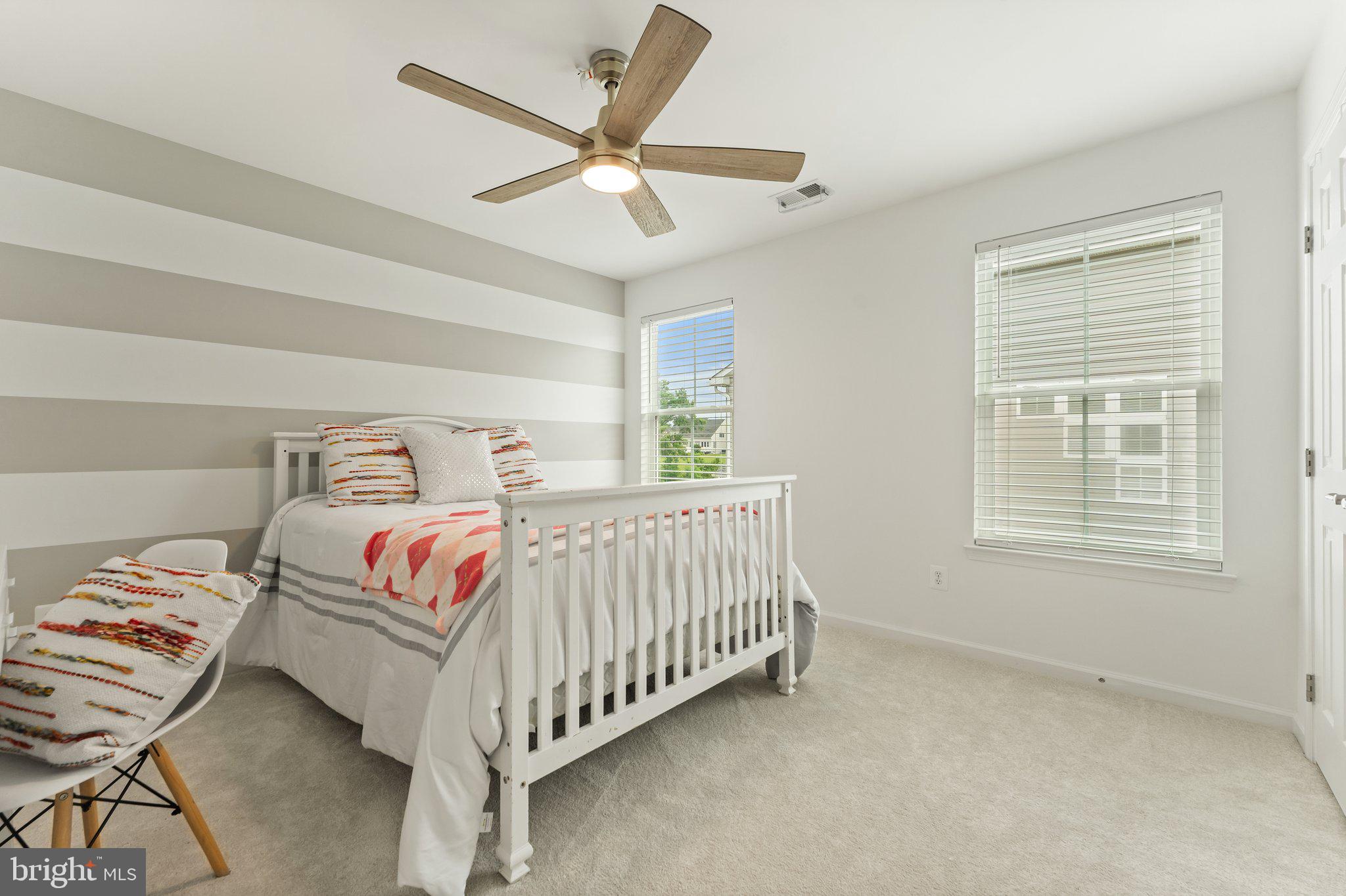 VIRGINIA MANOR - Residential