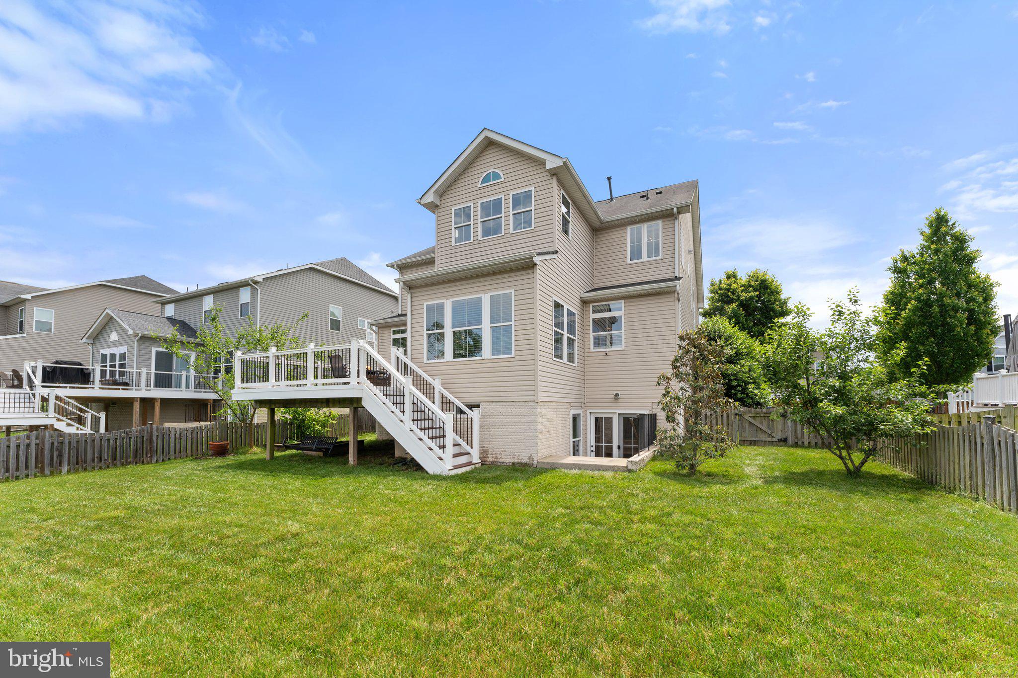 VIRGINIA MANOR - Residential