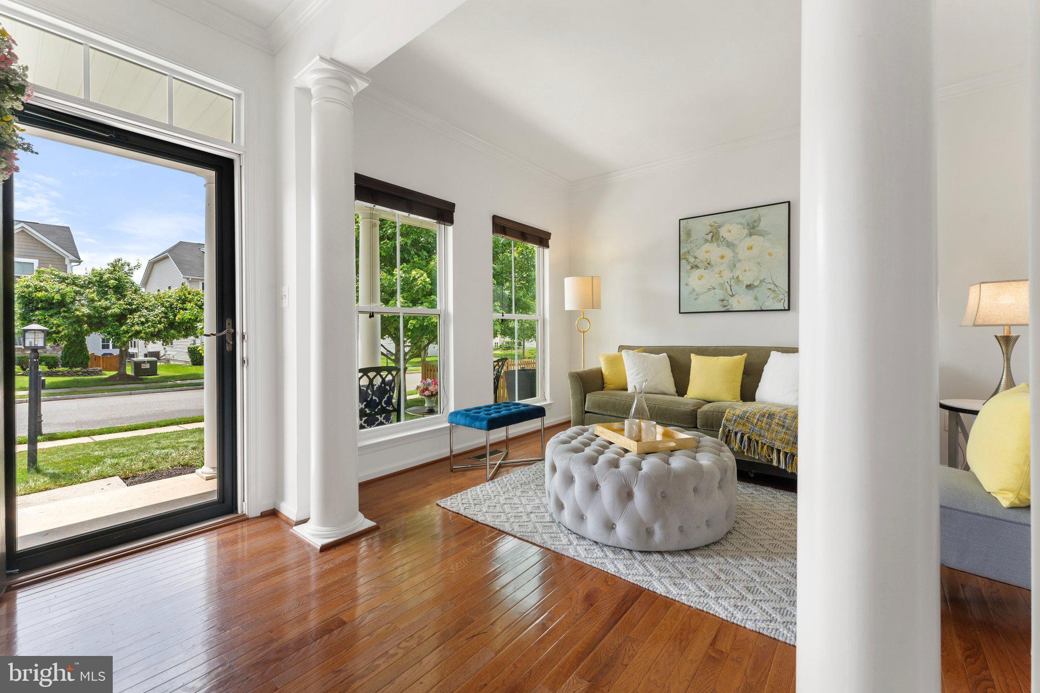 VIRGINIA MANOR - Residential