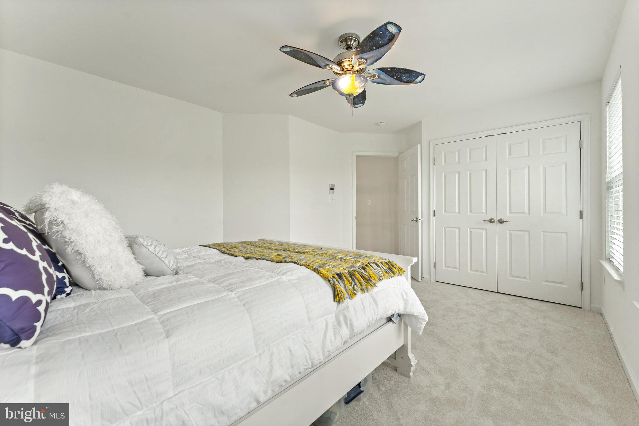 VIRGINIA MANOR - Residential