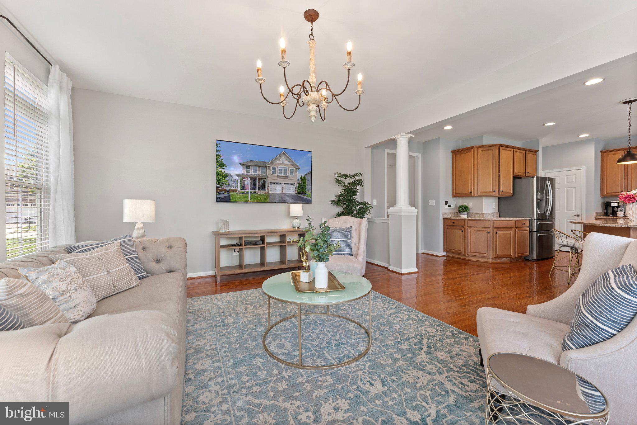 VIRGINIA MANOR - Residential