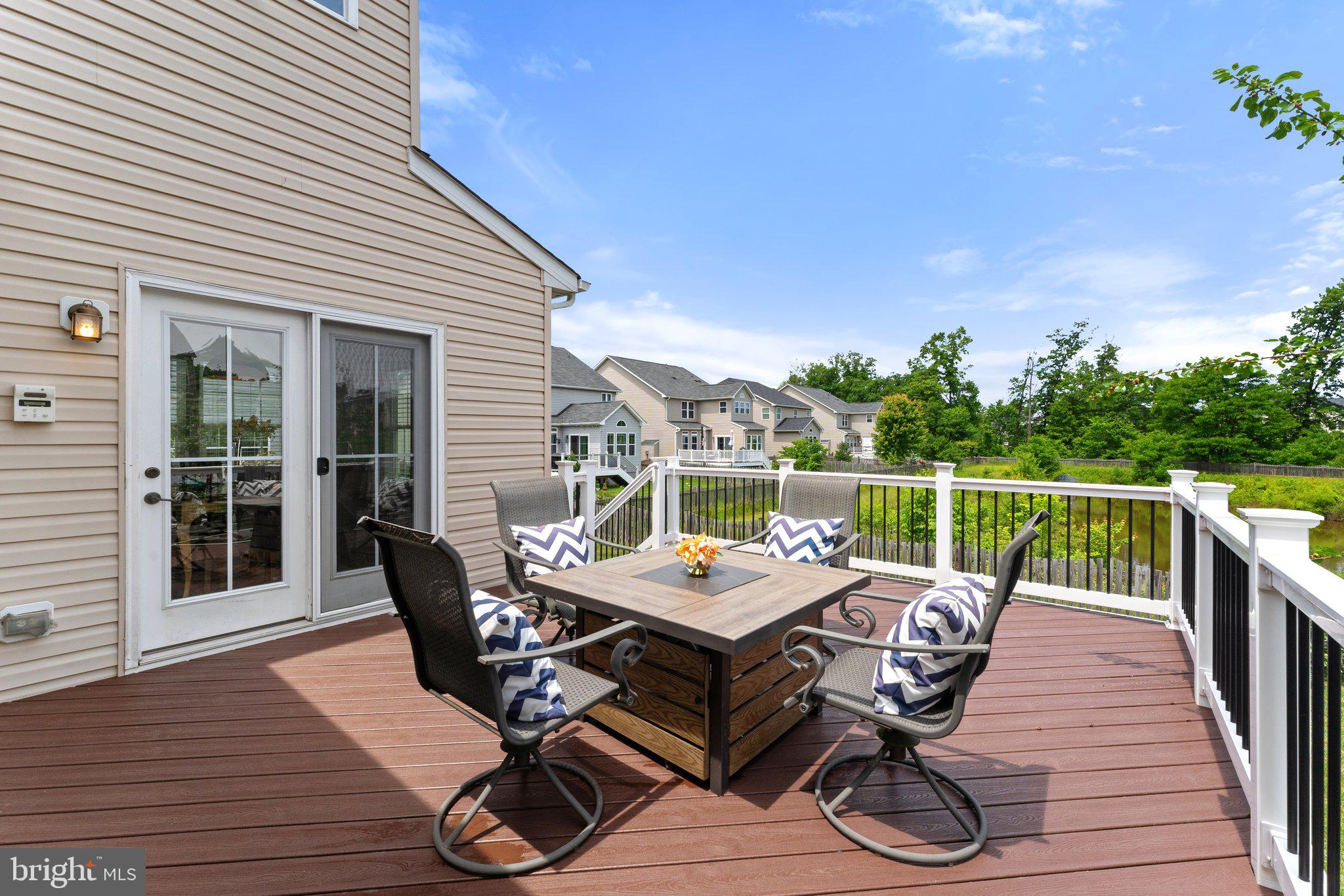 VIRGINIA MANOR - Residential