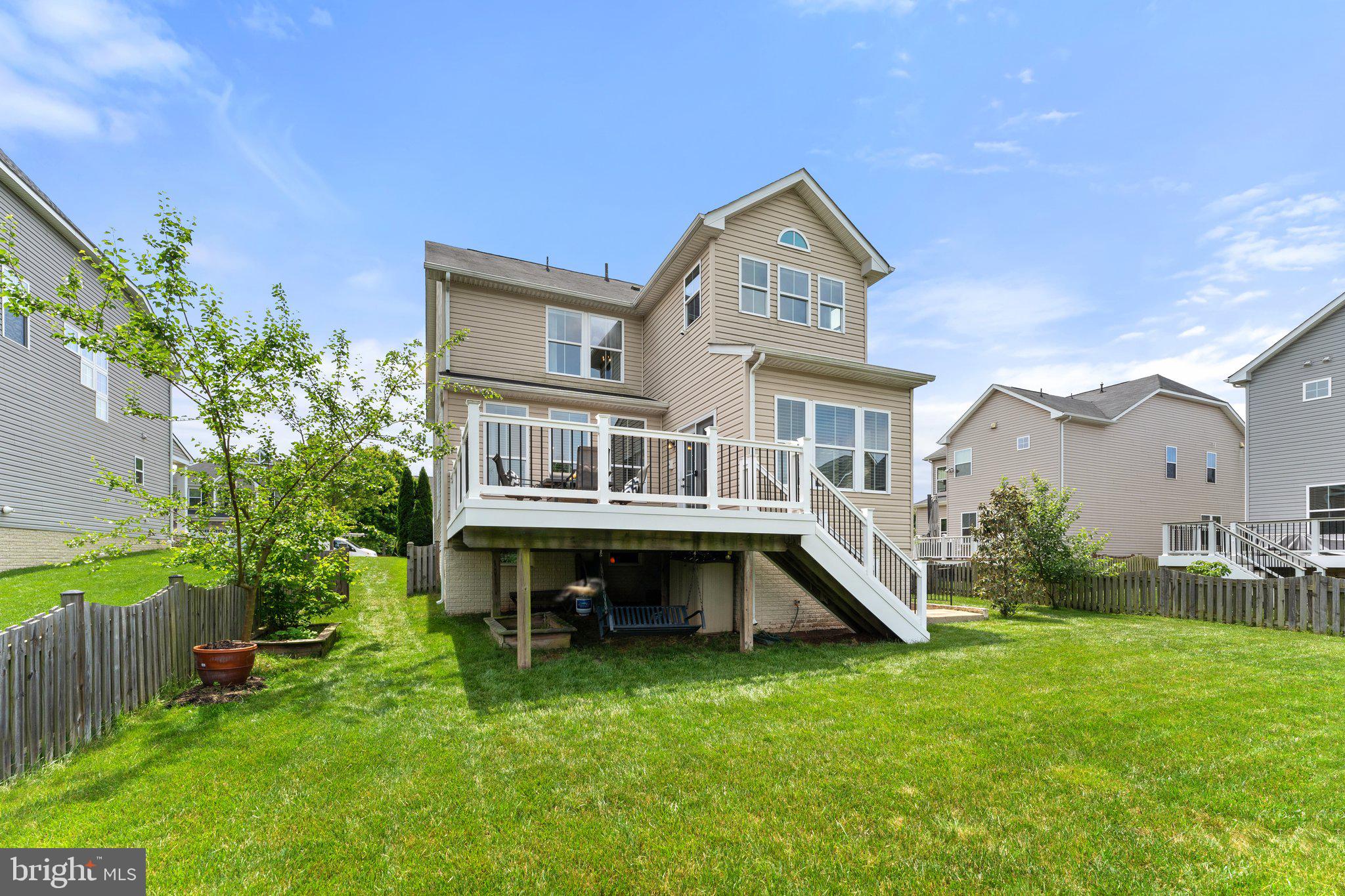 VIRGINIA MANOR - Residential