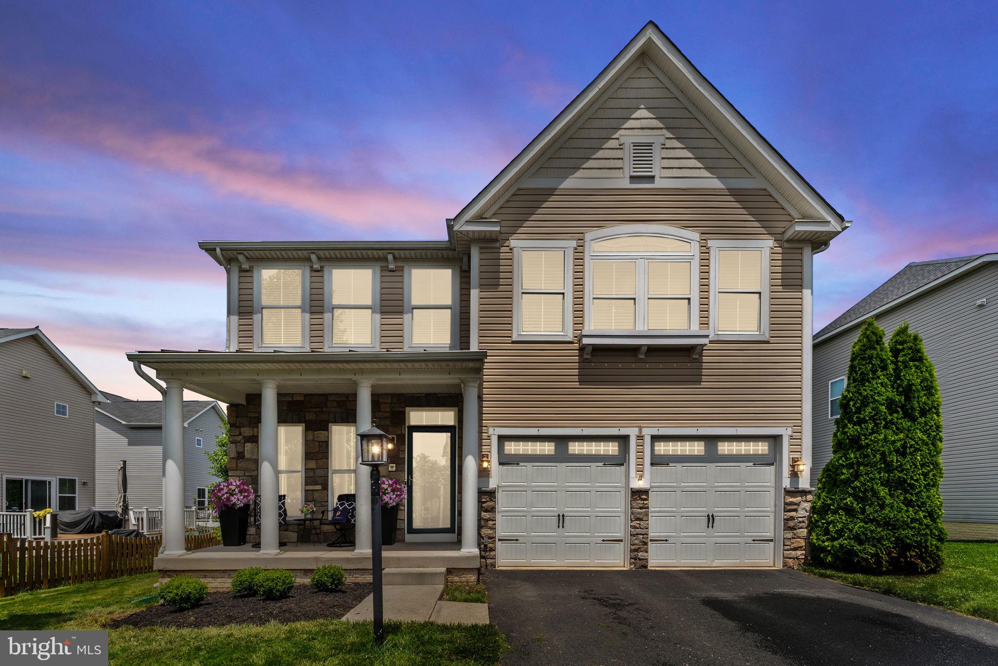 VIRGINIA MANOR - Residential