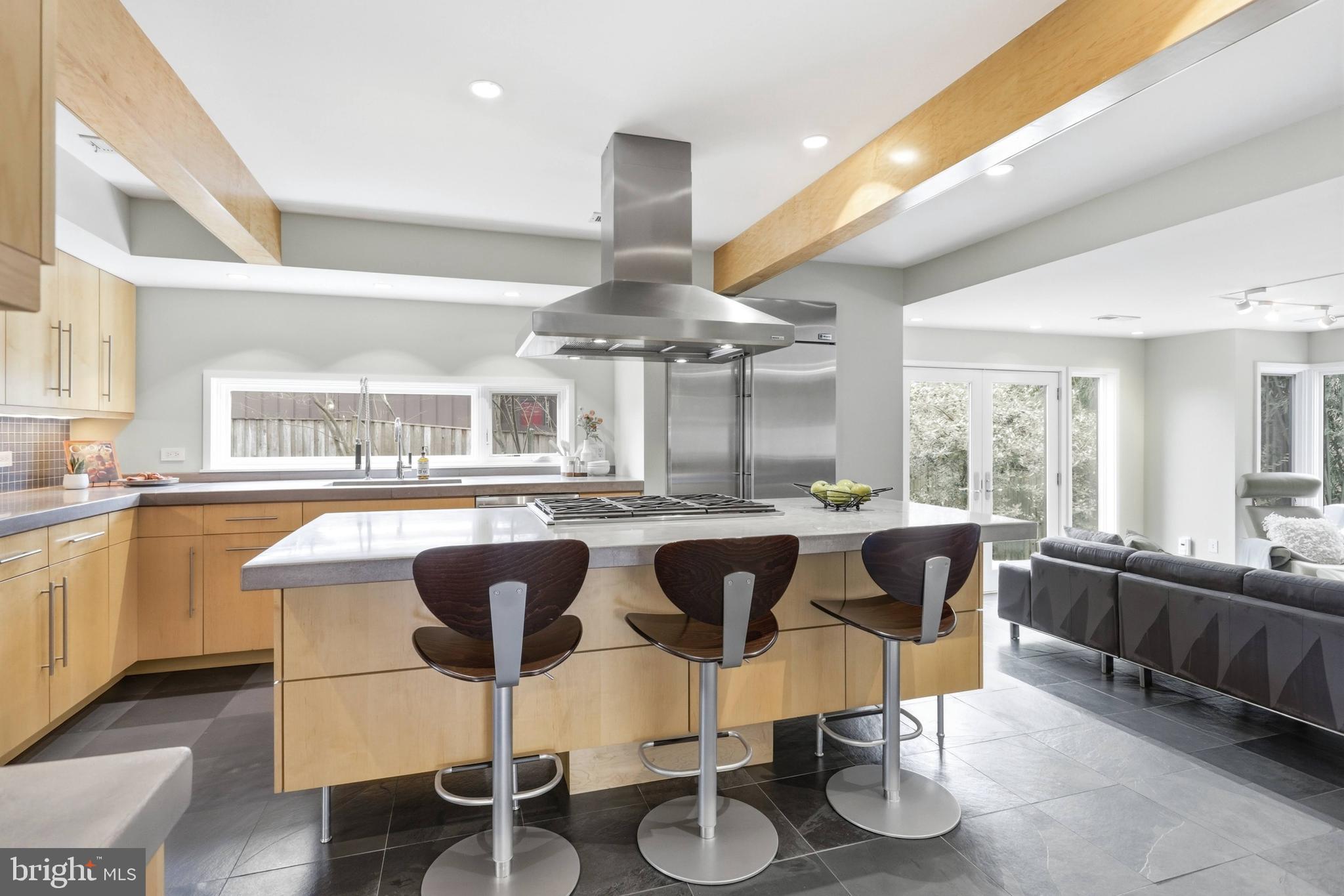 BONNIE BRAE - Residential