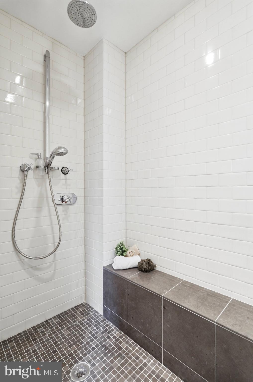 BONNIE BRAE - Residential