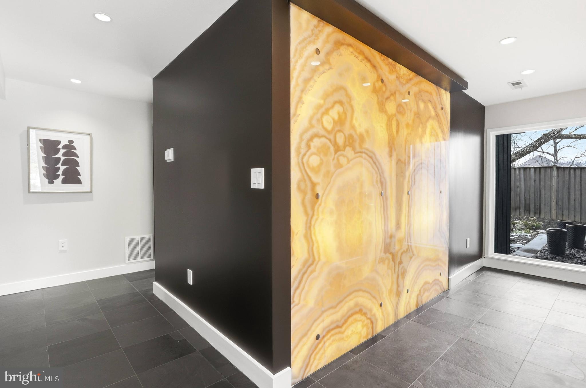 BONNIE BRAE - Residential