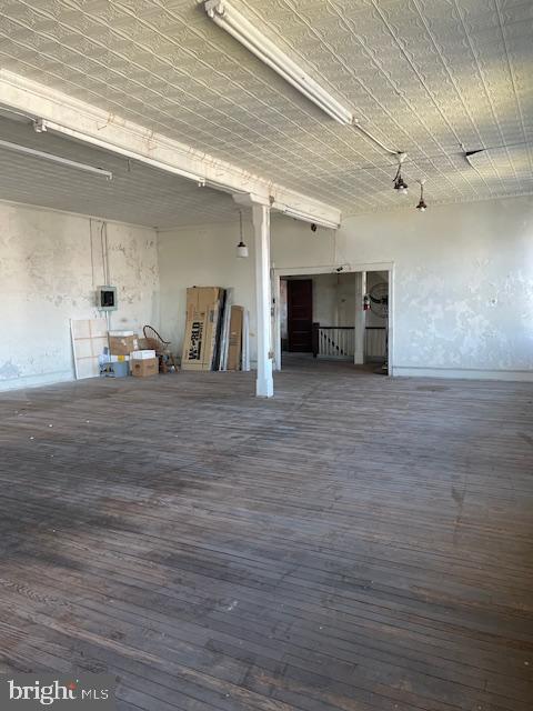 NORTHERN LIBERTIES - Commercial Lease