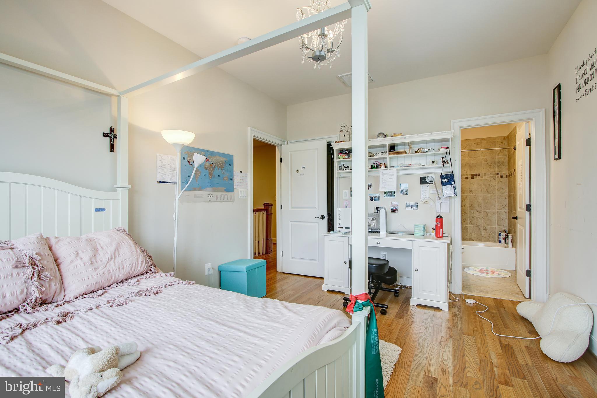 ALTA VISTA - Residential