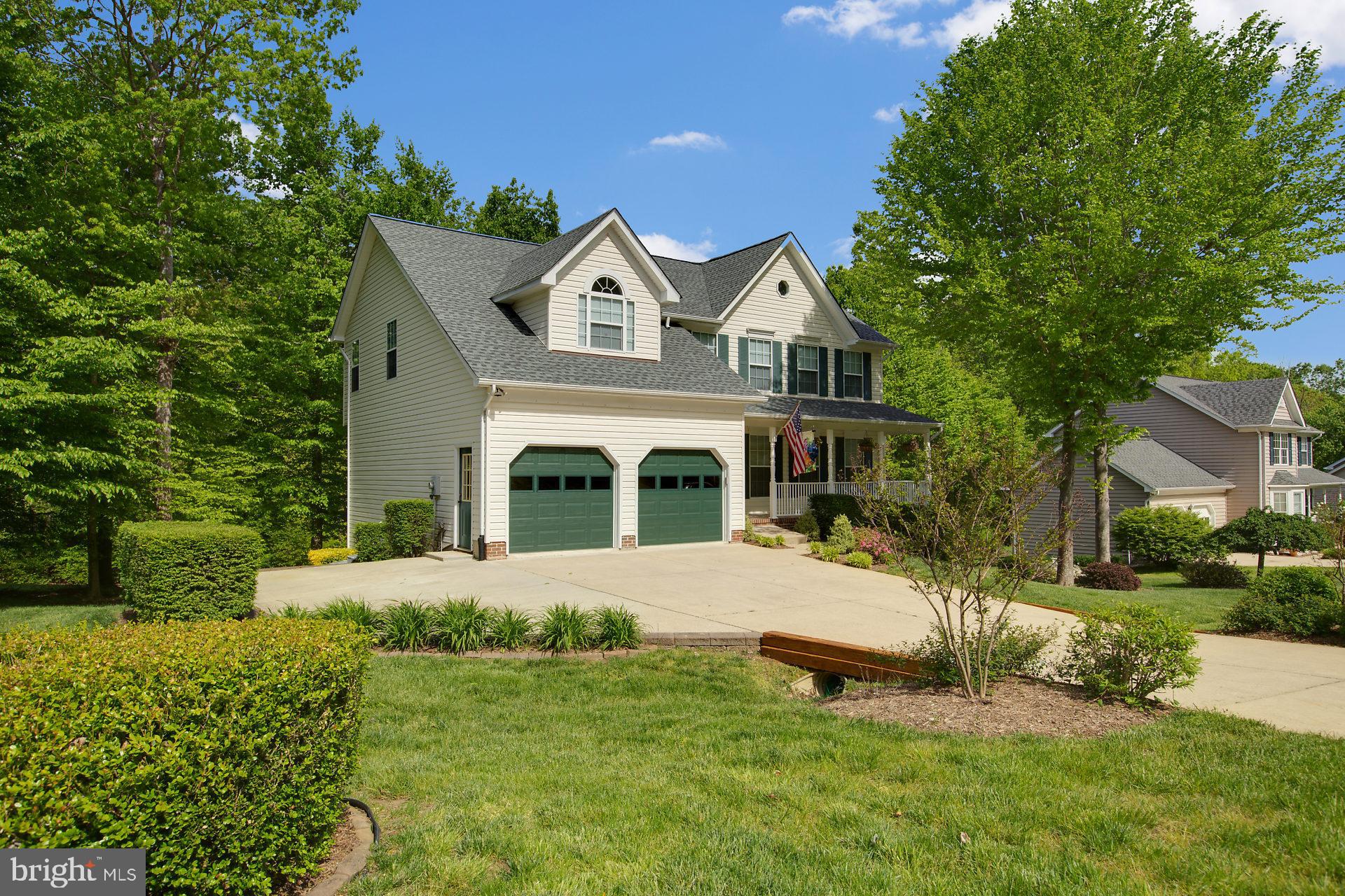 What a delight this home is! Impeccably maintained and updated; new carpet, granite counters, roof is 1 year old, almost all appliances have been replaced recently, dual zoned HVAC with gas back-up replaced in 2013, extra off-street parking added, in-ground sprinkler system, garage doors and openers have been replaced....this home is in perfect, move-in condition! Master bedroom is 20 X 20 with 10 X 10 sitting room and generous his and hers closets. Lovely master bath with soaking tub, double vanity and walk-in tiled shower. Walk-out basement with surround sound is ideal for the kids or man cave you have been looking for. Adjoining the finished rec room is a large workshop offering extra storage. This jewel will go quick!