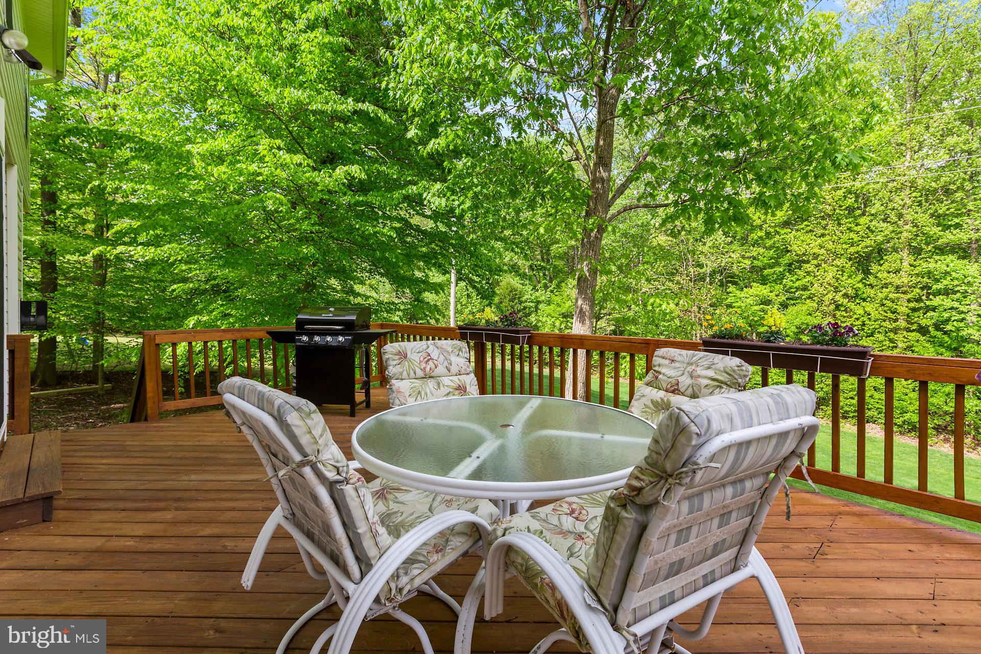 HUNTING QUARTERS - Residential