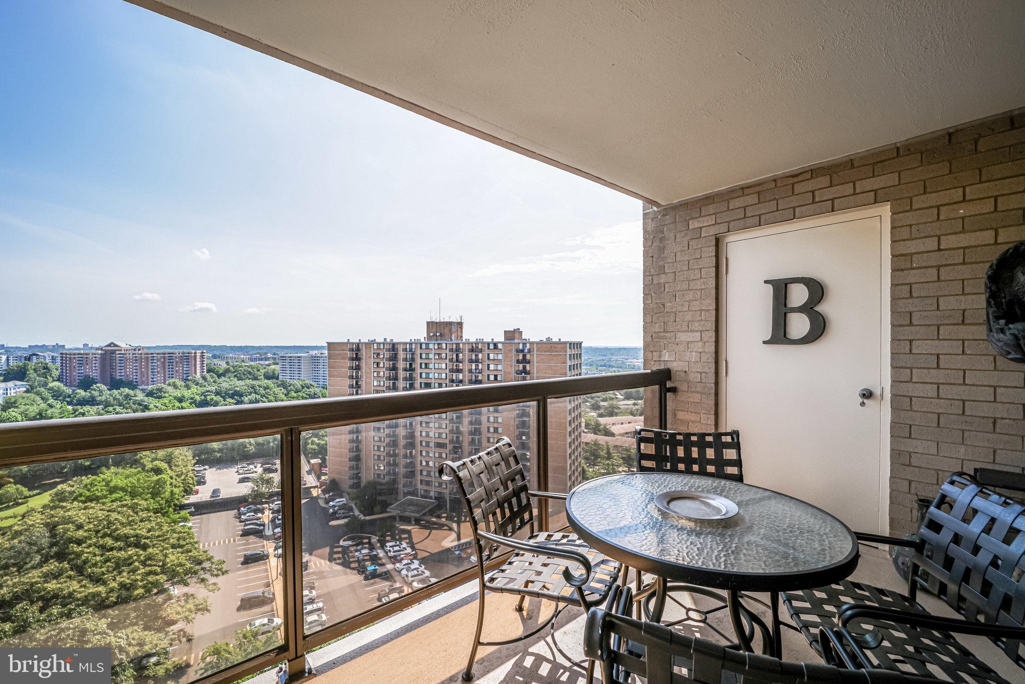 WATERGATE AT LANDMARK - Residential