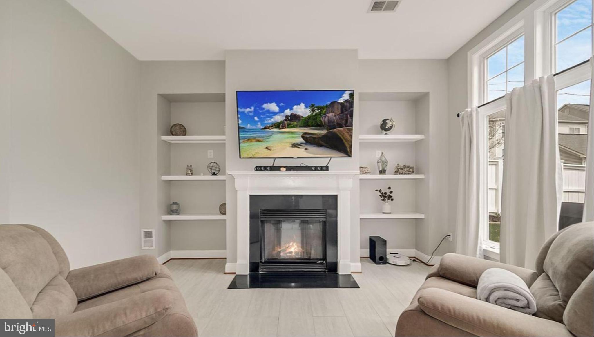 KING FARM BAILEYS COMMON - Residential Lease