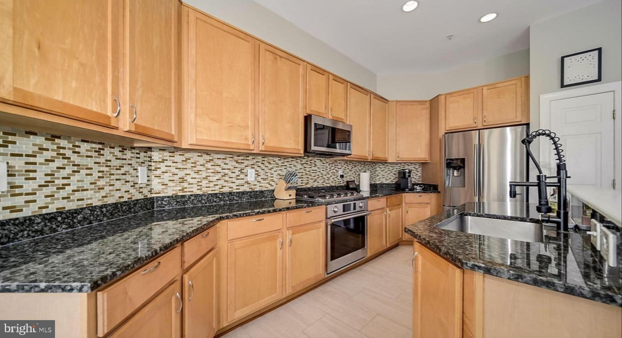 KING FARM BAILEYS COMMON - Residential Lease