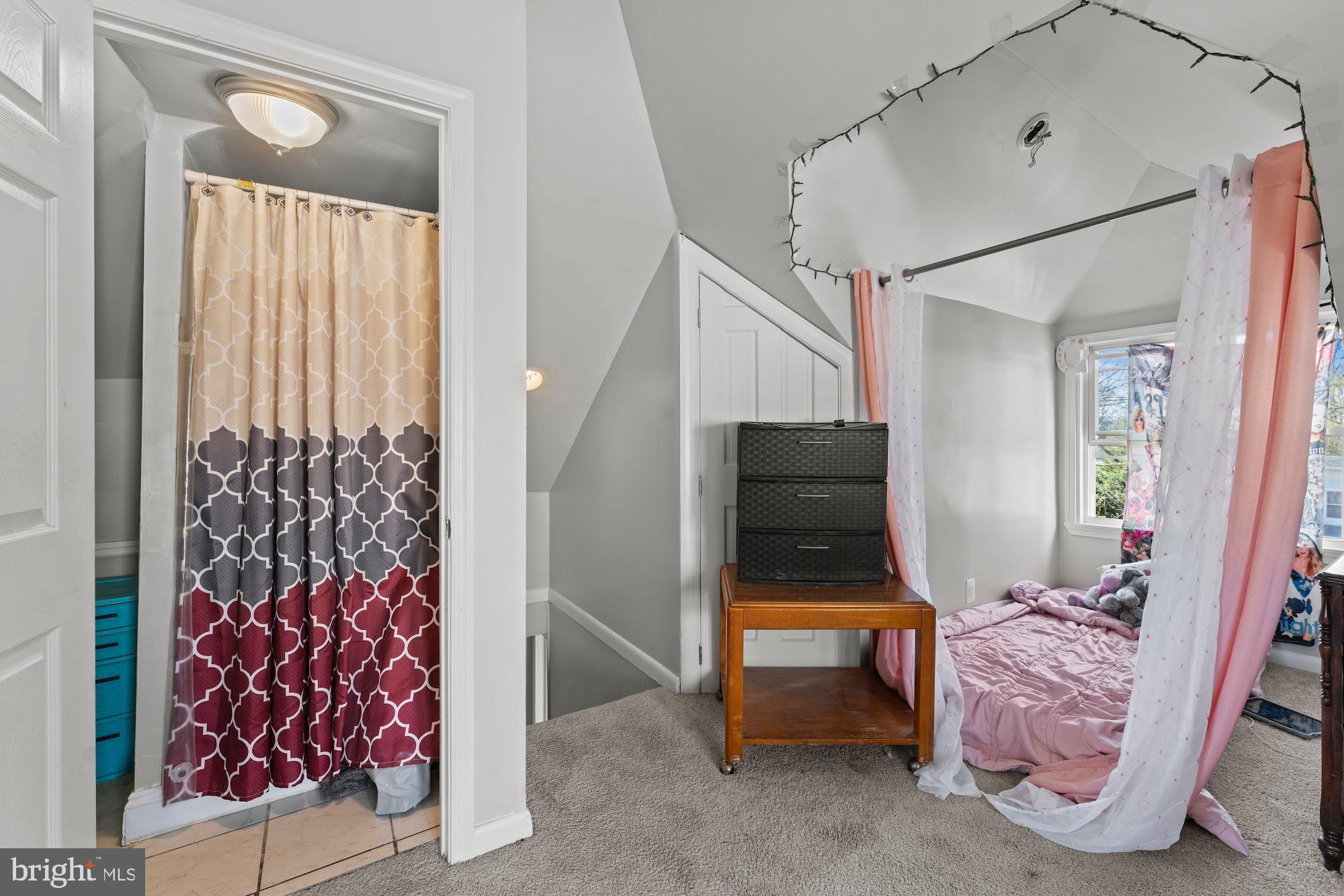 OVERLEA - Residential