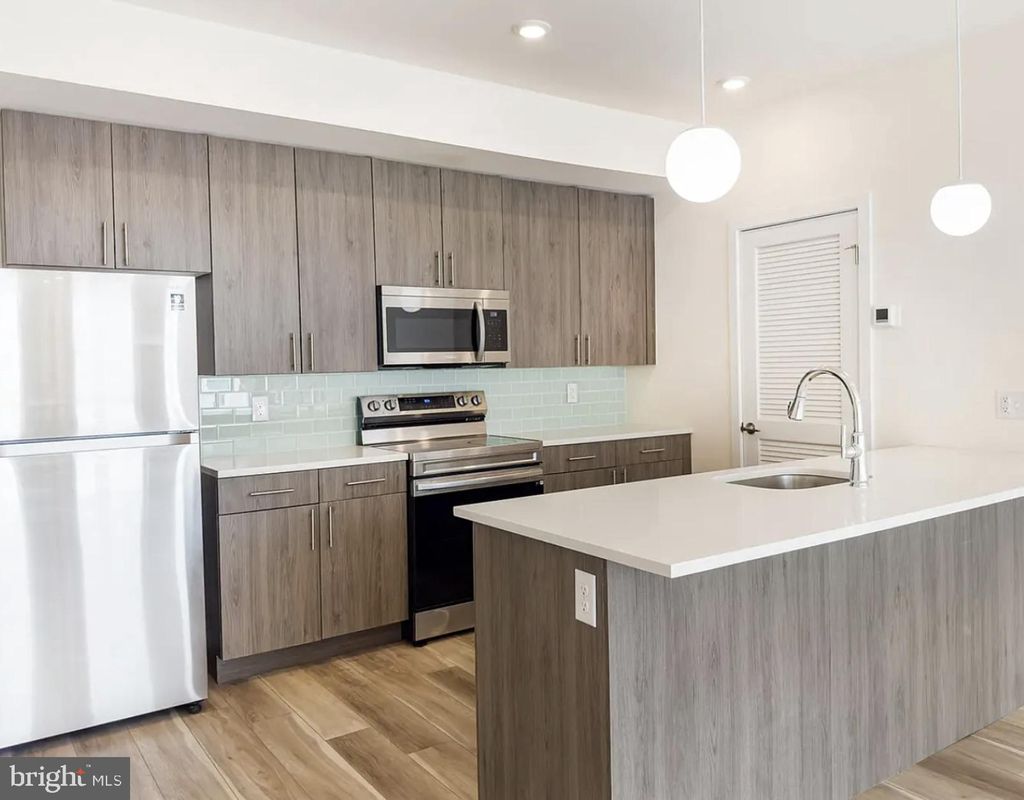 Photo of 1600 Germantown Avenue #1651 E, PHILADELPHIA, PA 19122 (MLS # PAPH2589572)