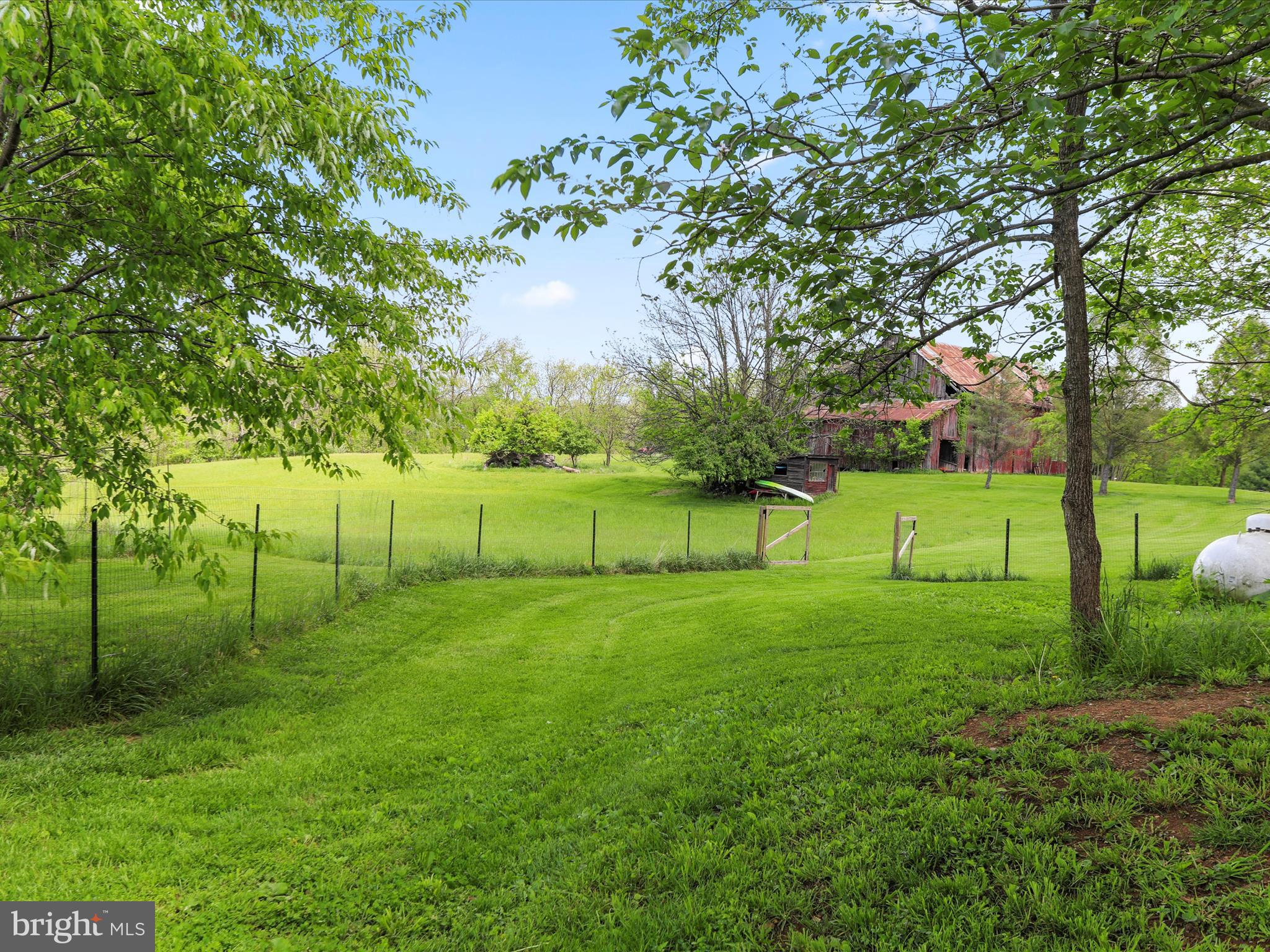 GRANT ACRES ESTATES - Residential