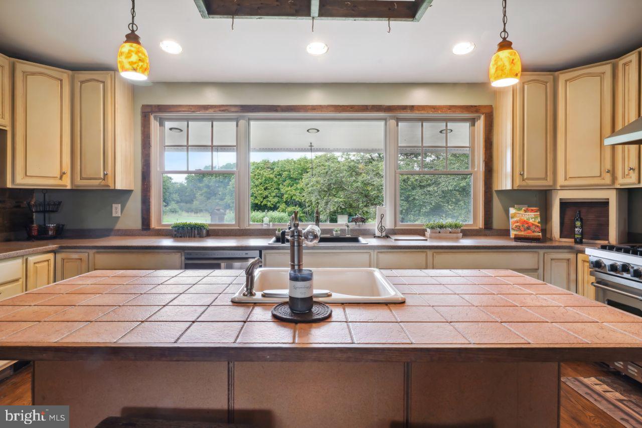 GRANT ACRES ESTATES - Residential