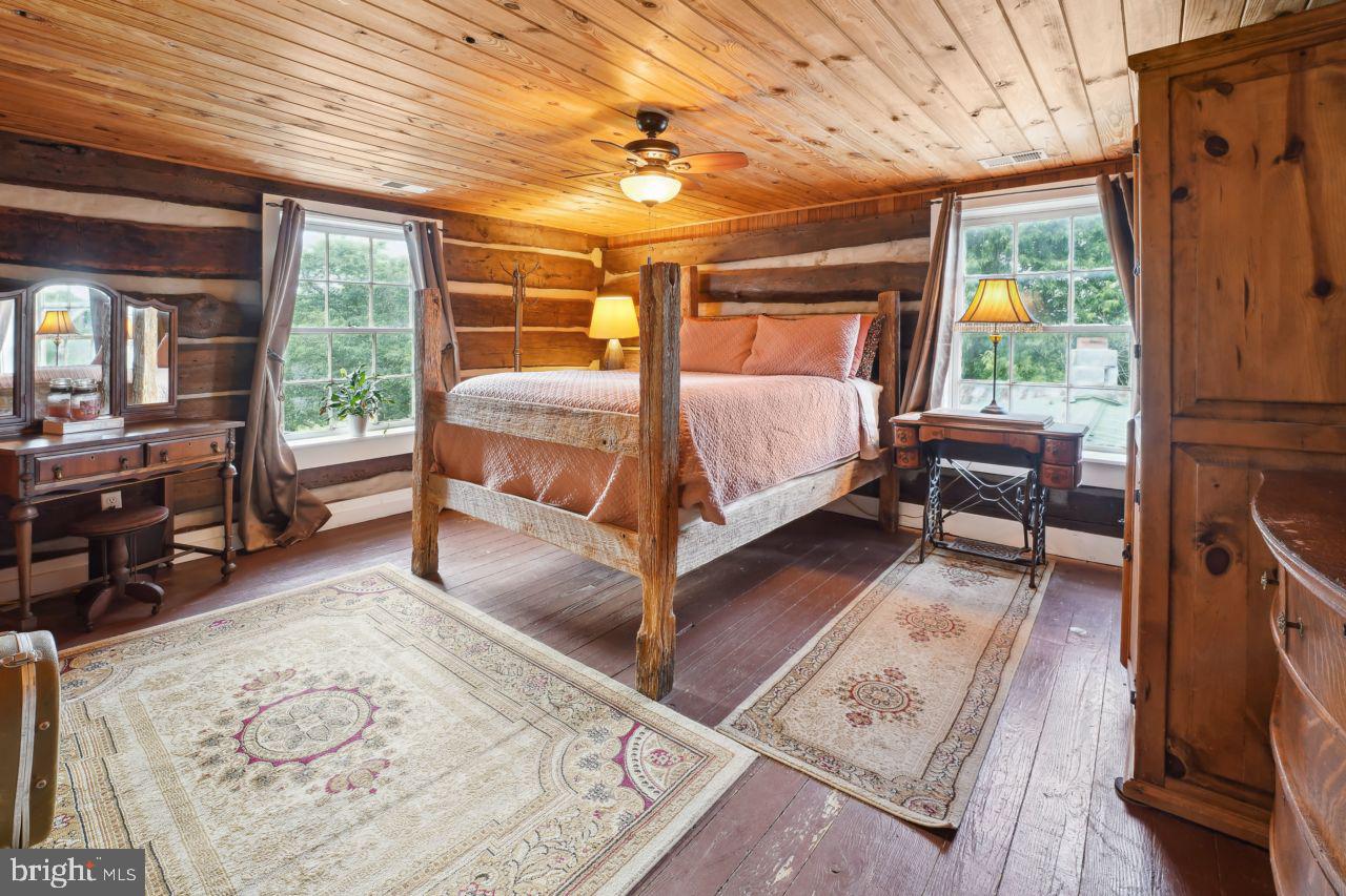 GRANT ACRES ESTATES - Residential