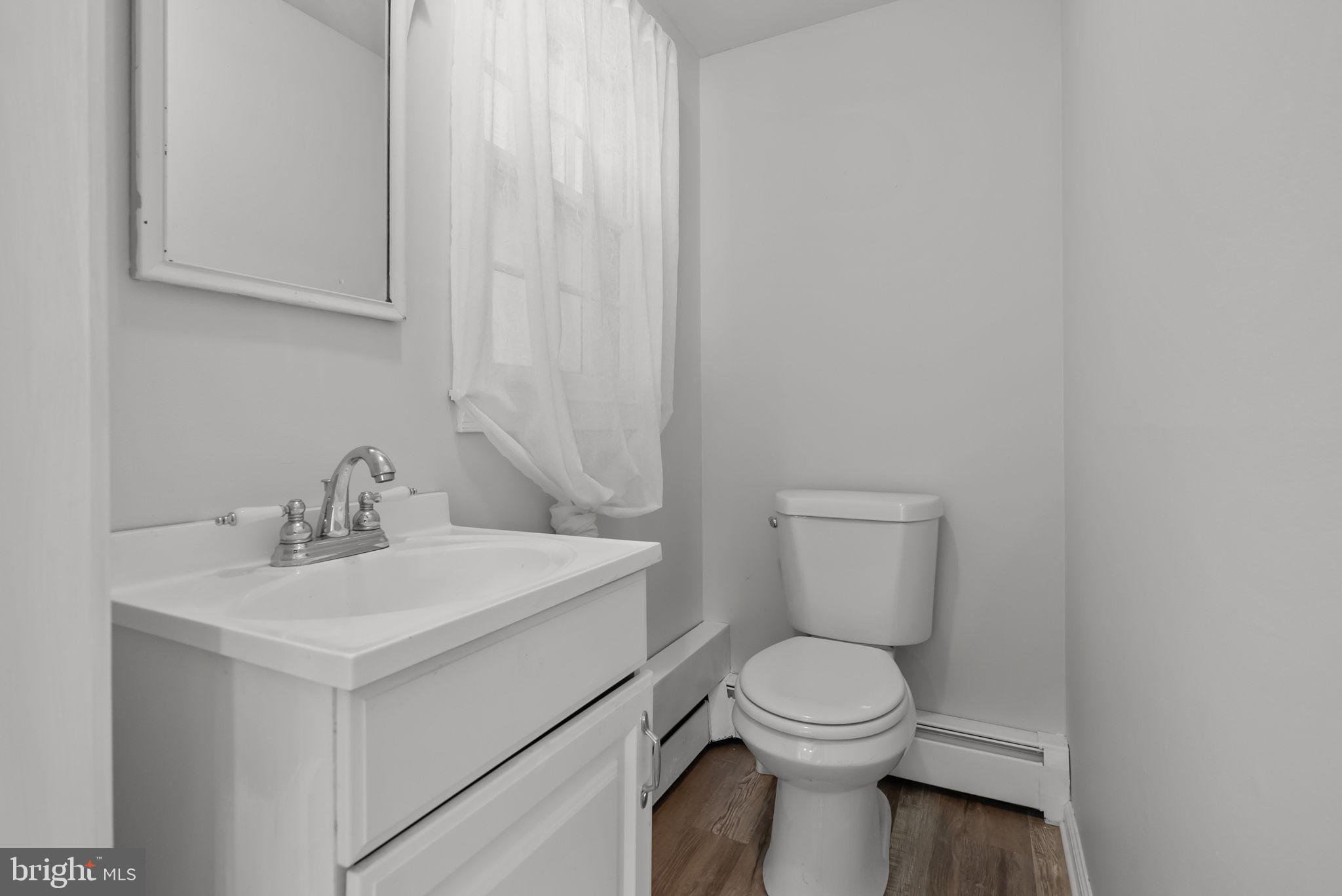 EDGEWOOD PARK - Residential Lease