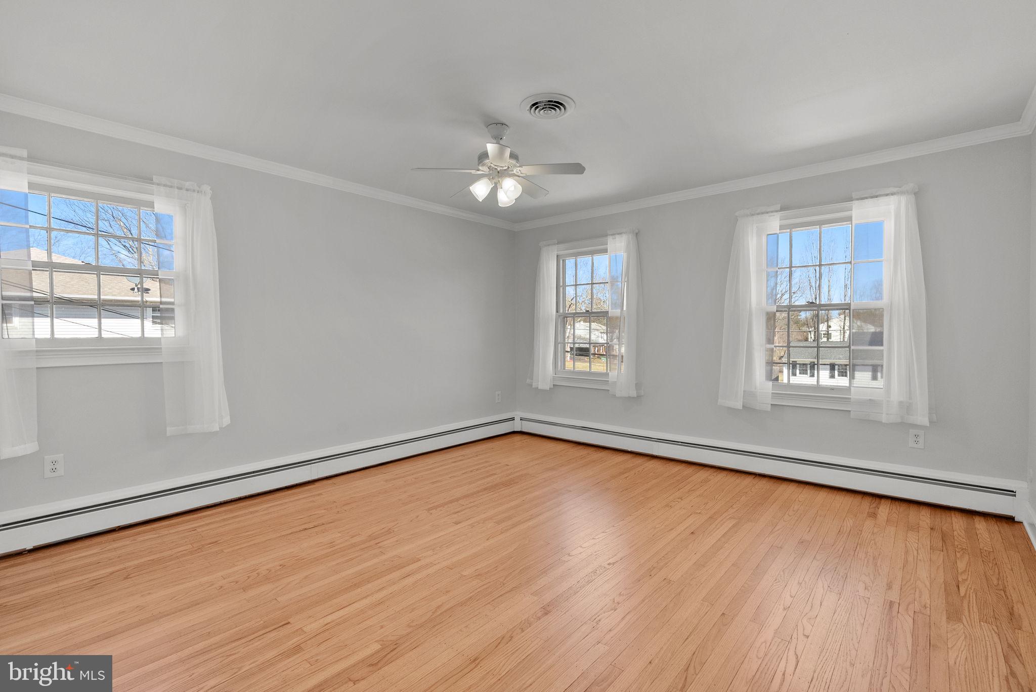 EDGEWOOD PARK - Residential Lease