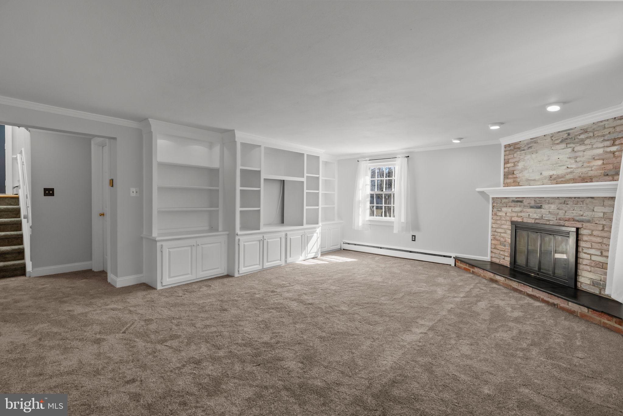 EDGEWOOD PARK - Residential Lease