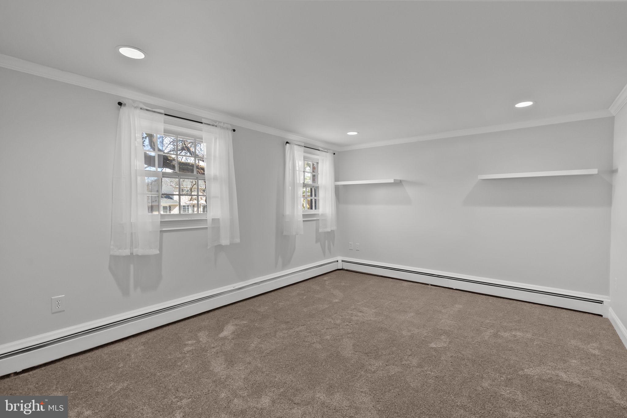 EDGEWOOD PARK - Residential Lease