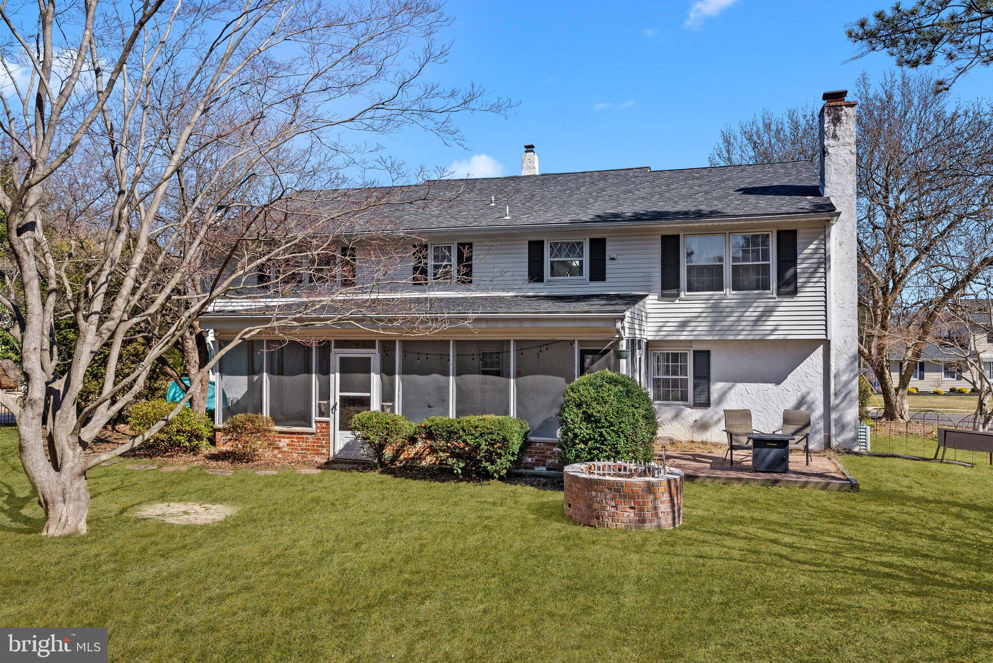 EDGEWOOD PARK - Residential Lease