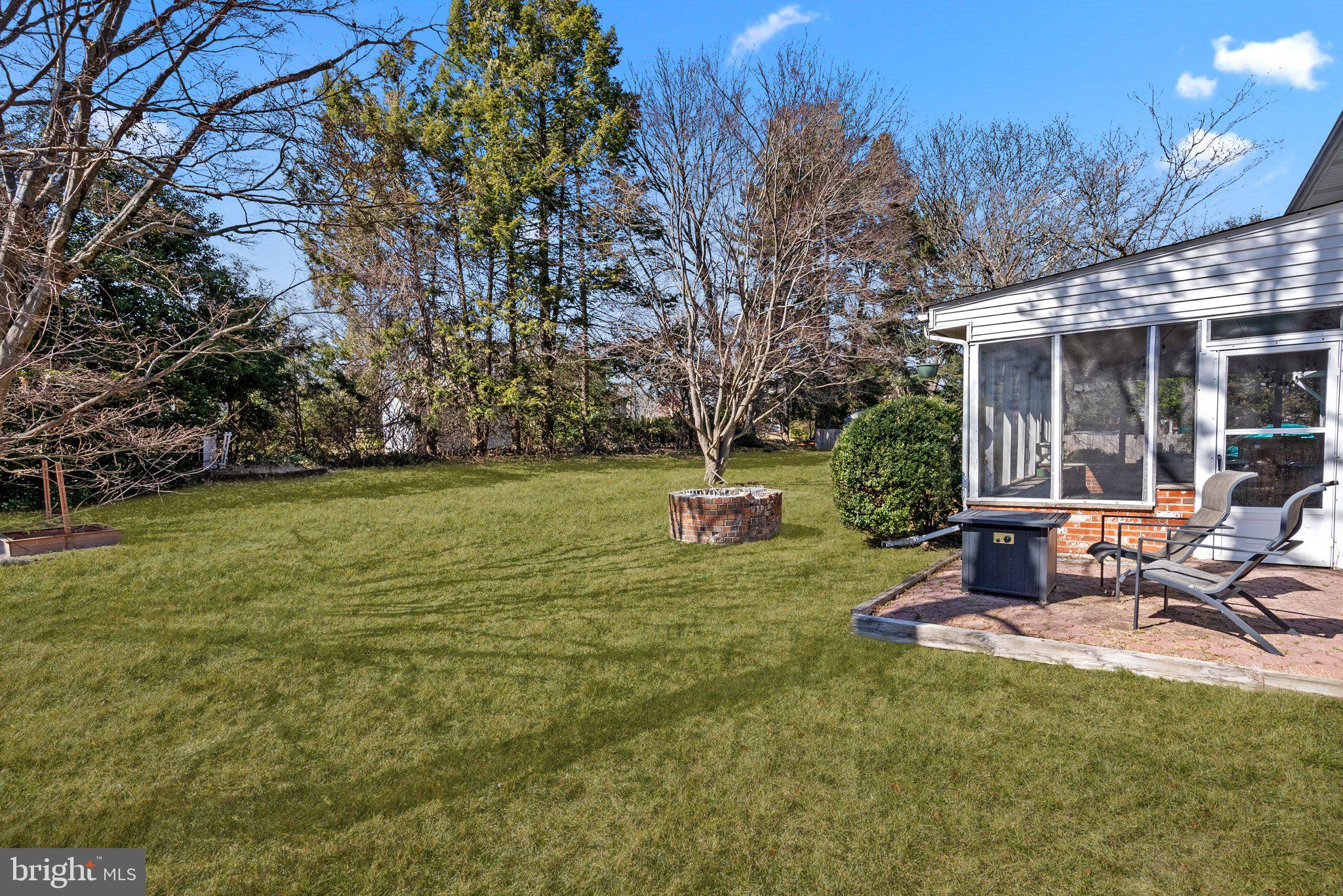 EDGEWOOD PARK - Residential Lease