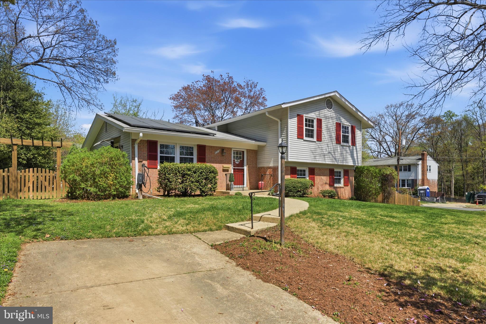 STONEWALL MANOR - Residential