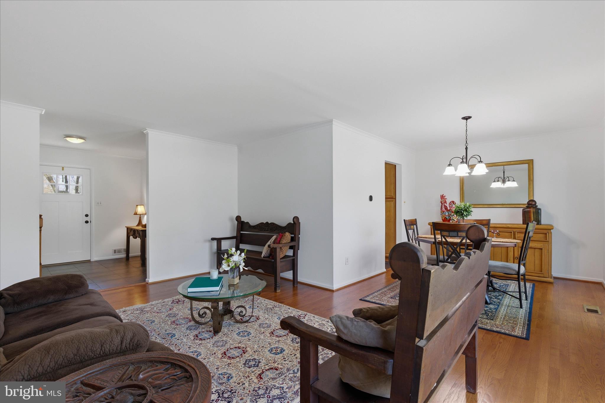 STONEWALL MANOR - Residential