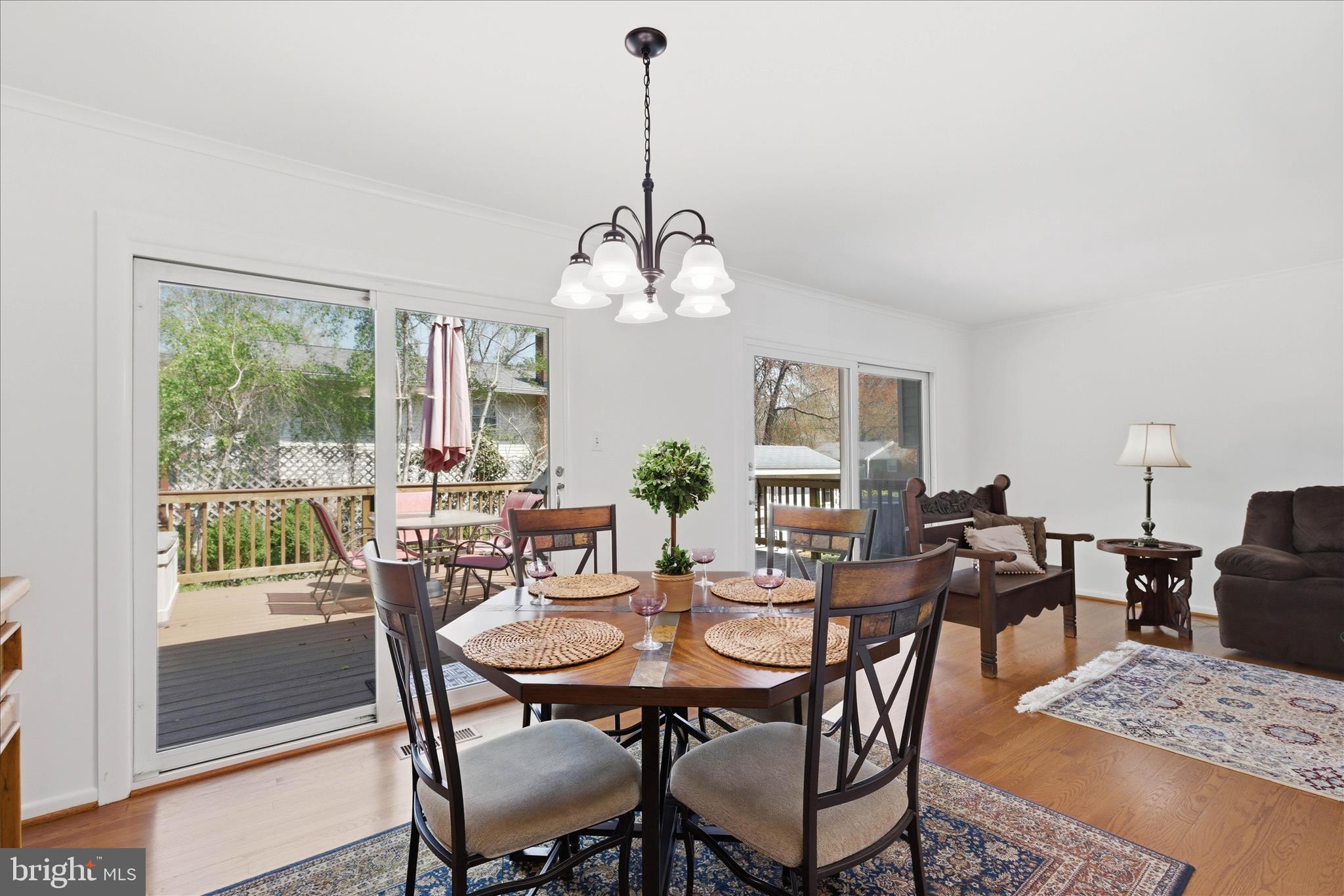 STONEWALL MANOR - Residential