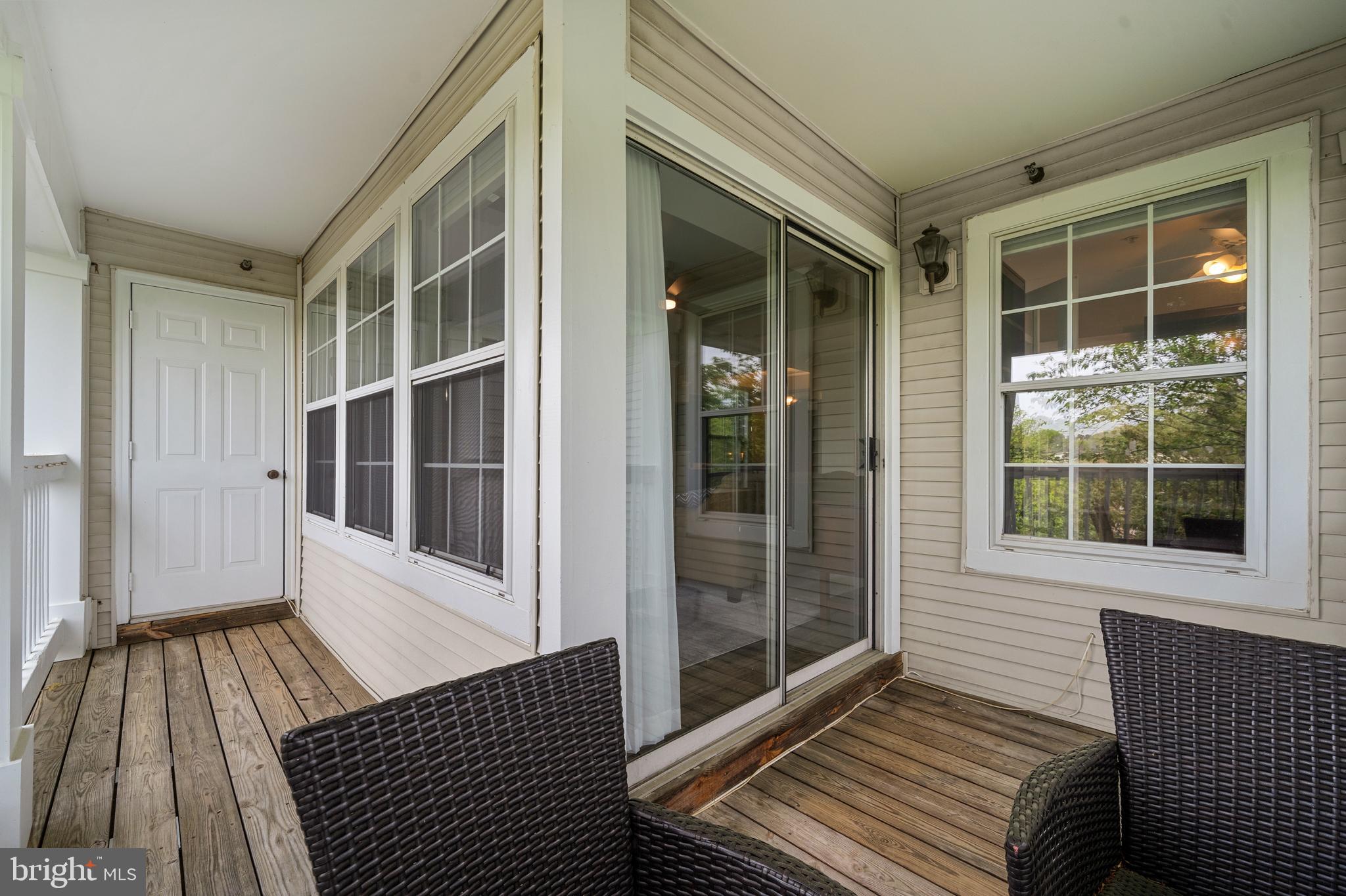 LAKESIDE - Residential