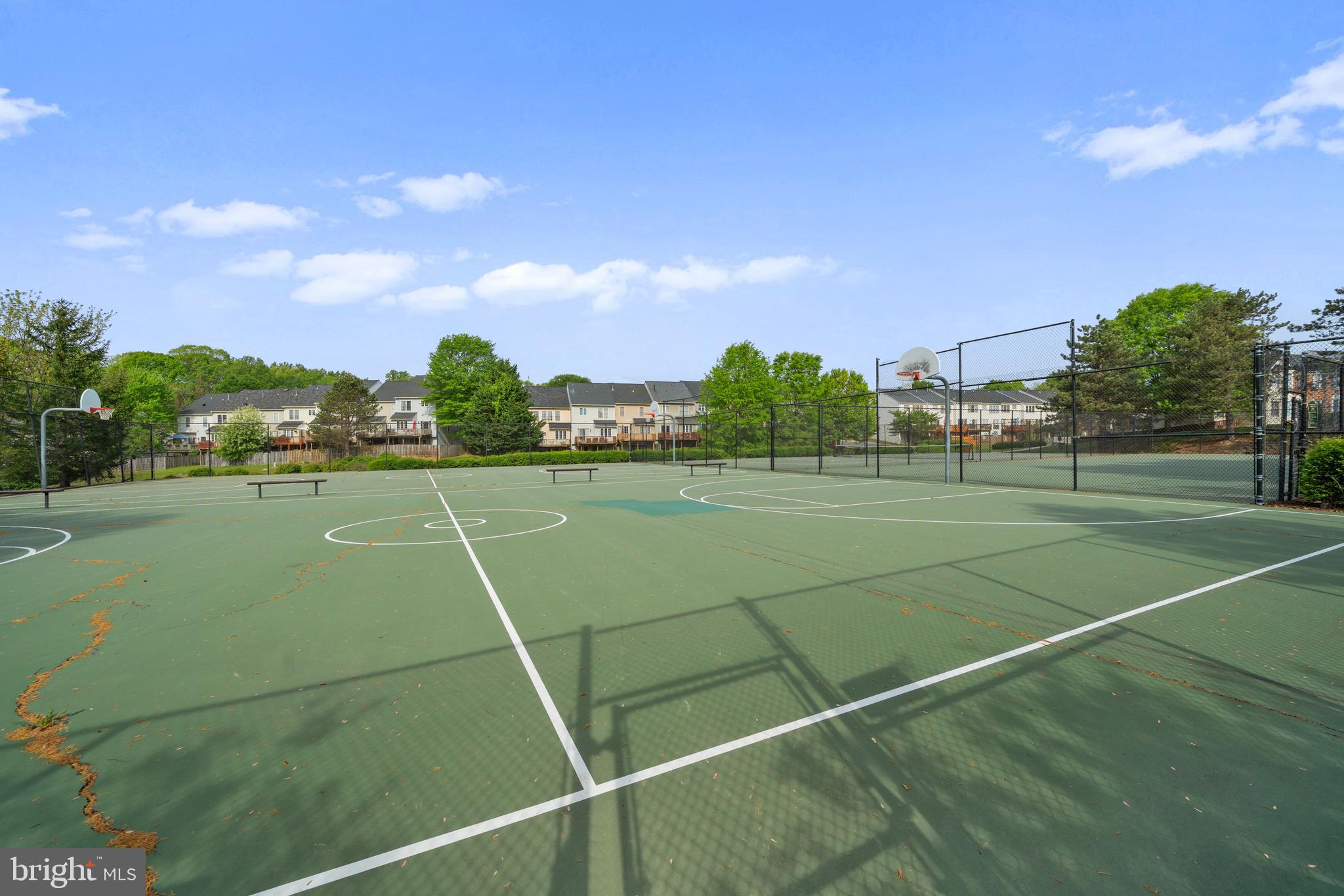 LAKESIDE - Residential