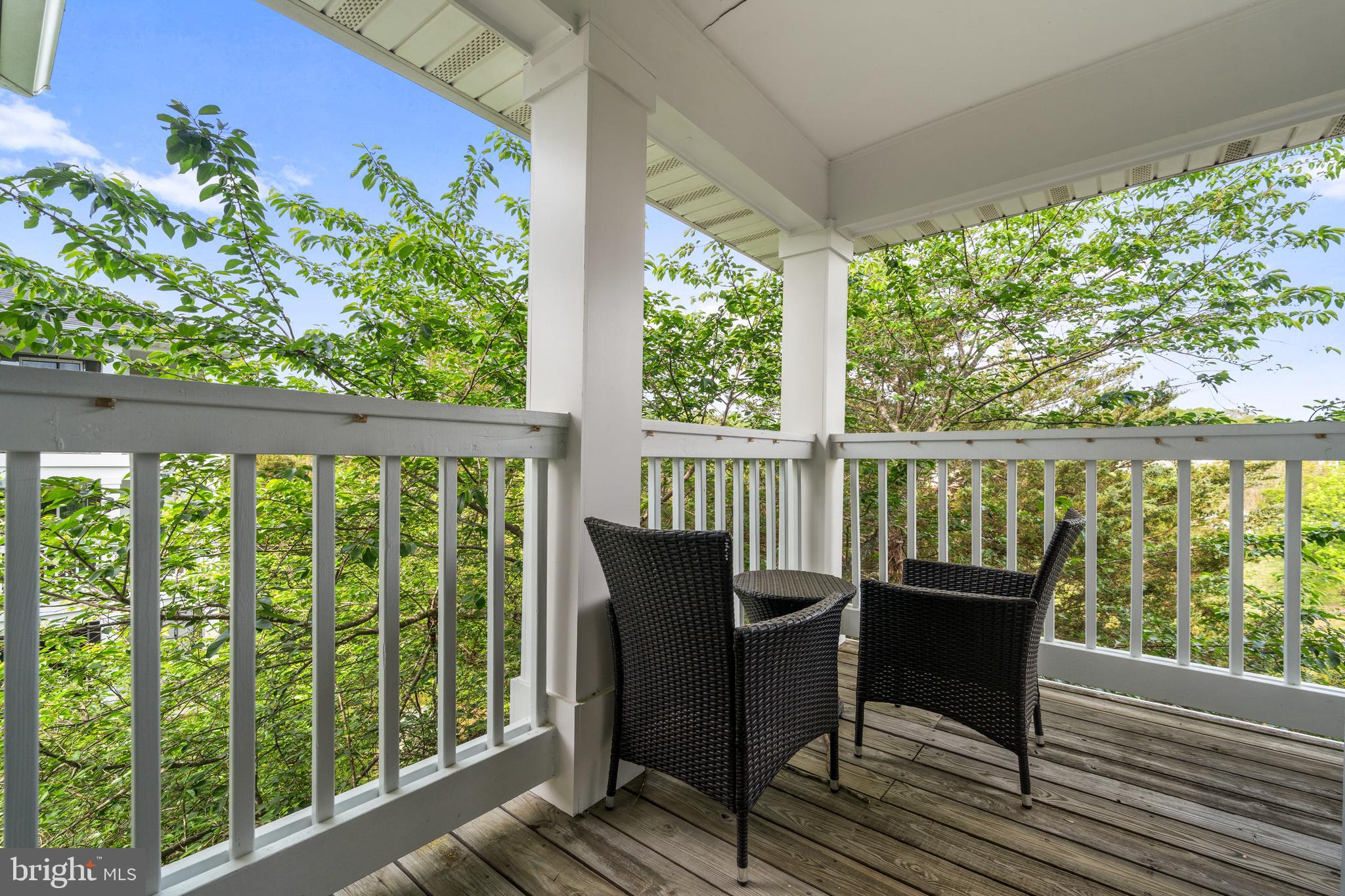 LAKESIDE - Residential