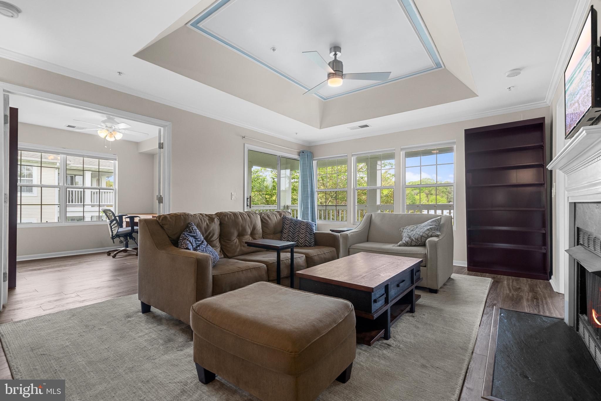 LAKESIDE - Residential