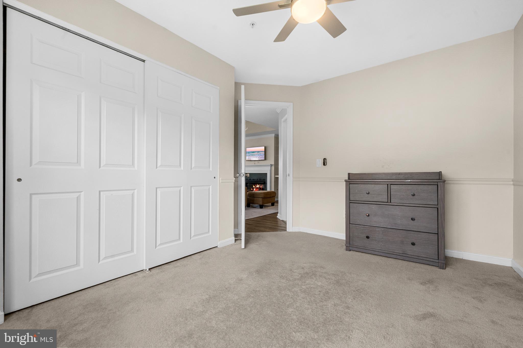 LAKESIDE - Residential