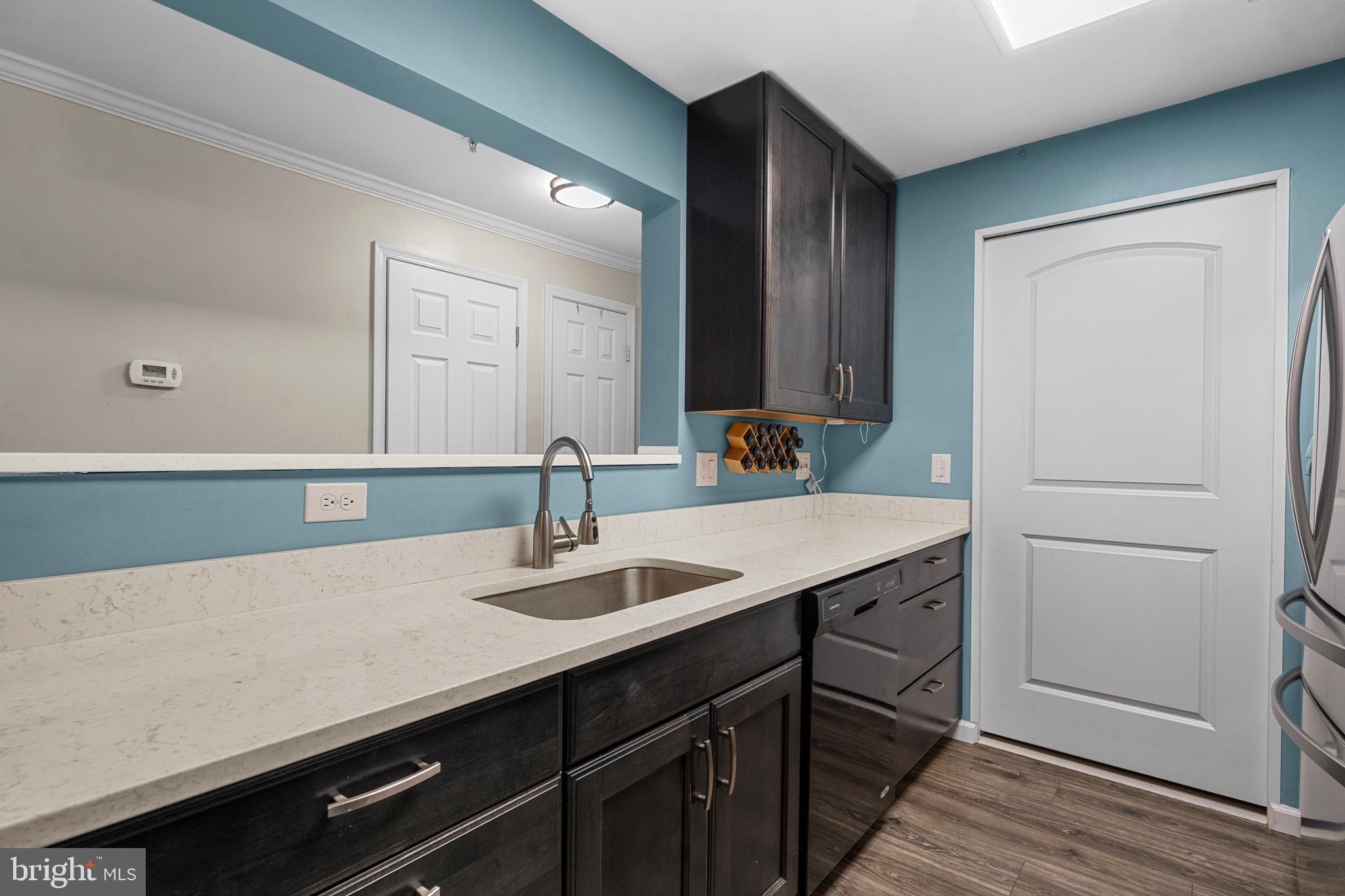 LAKESIDE - Residential