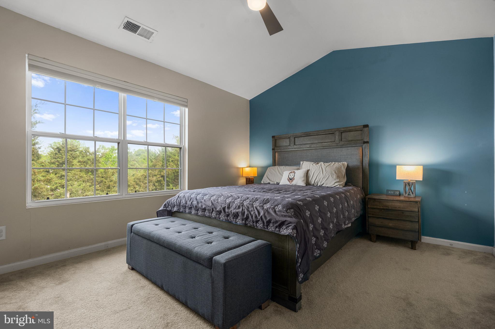 LAKESIDE - Residential