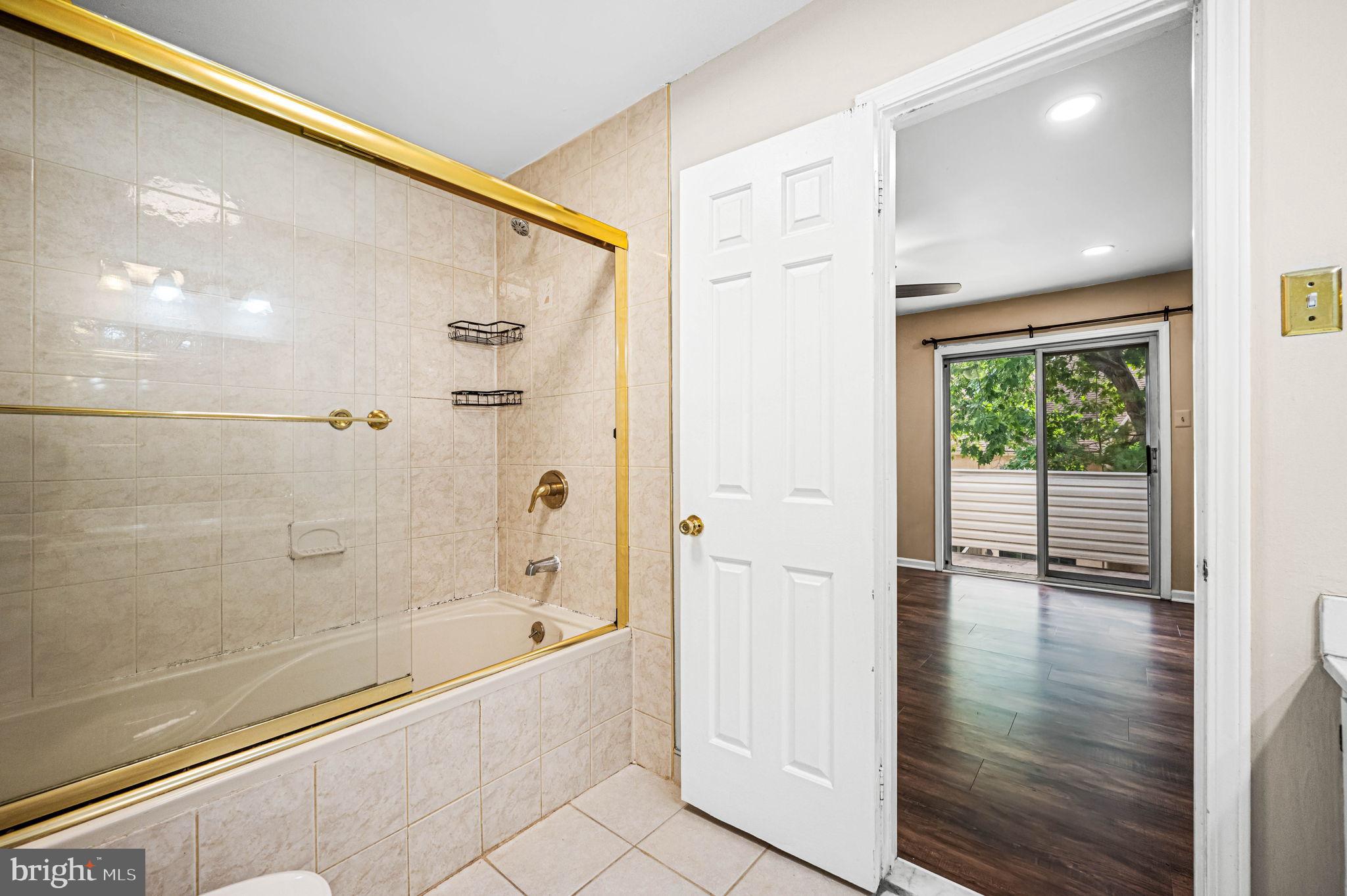 CHESTERBROOK - Residential Lease