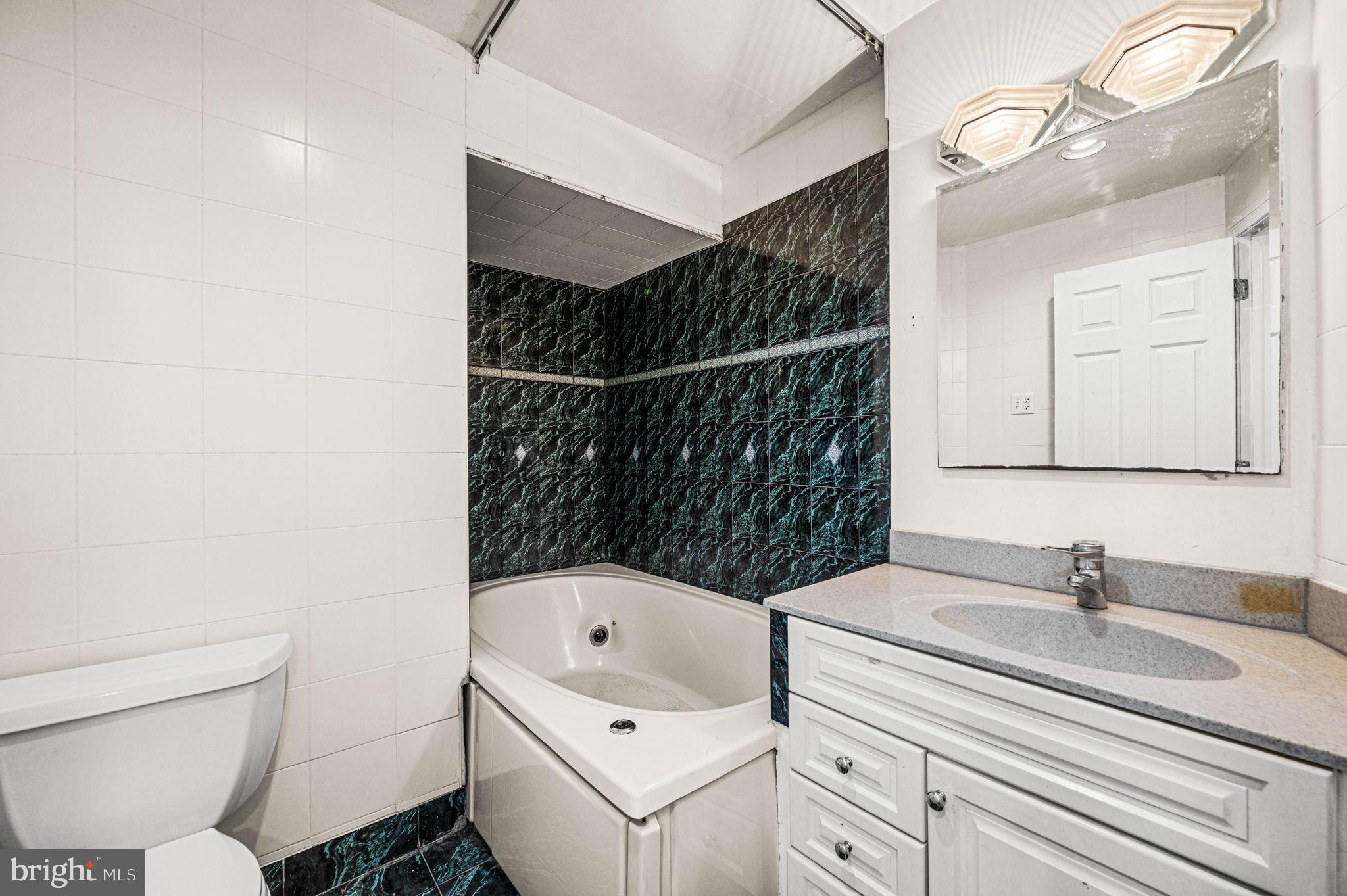 CHESTERBROOK - Residential Lease