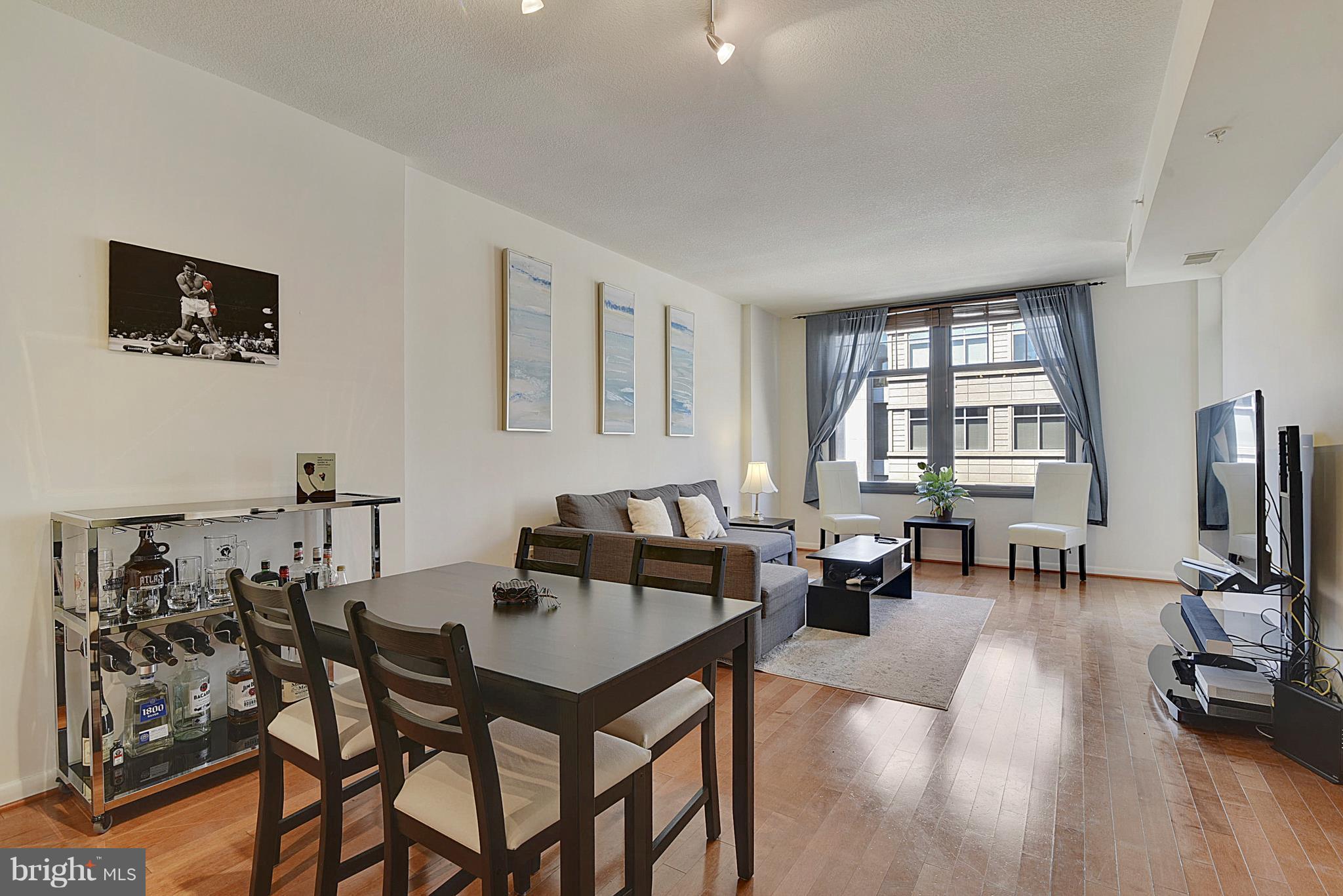 CLARENDON - Residential