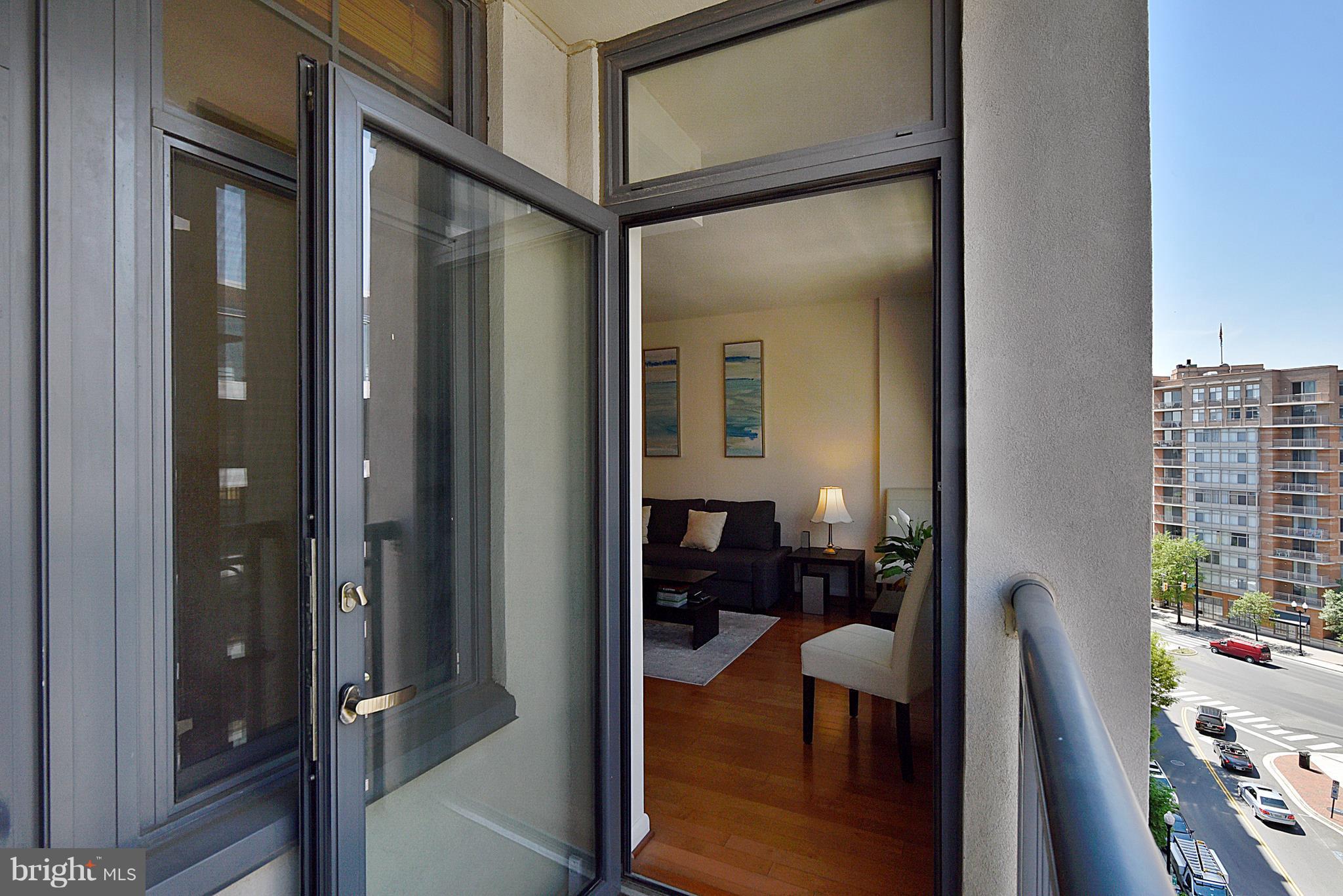 CLARENDON - Residential