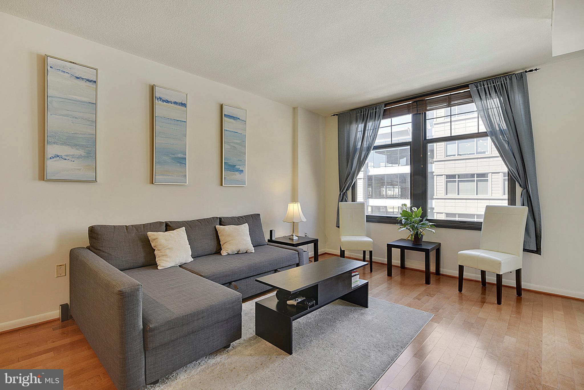 CLARENDON - Residential