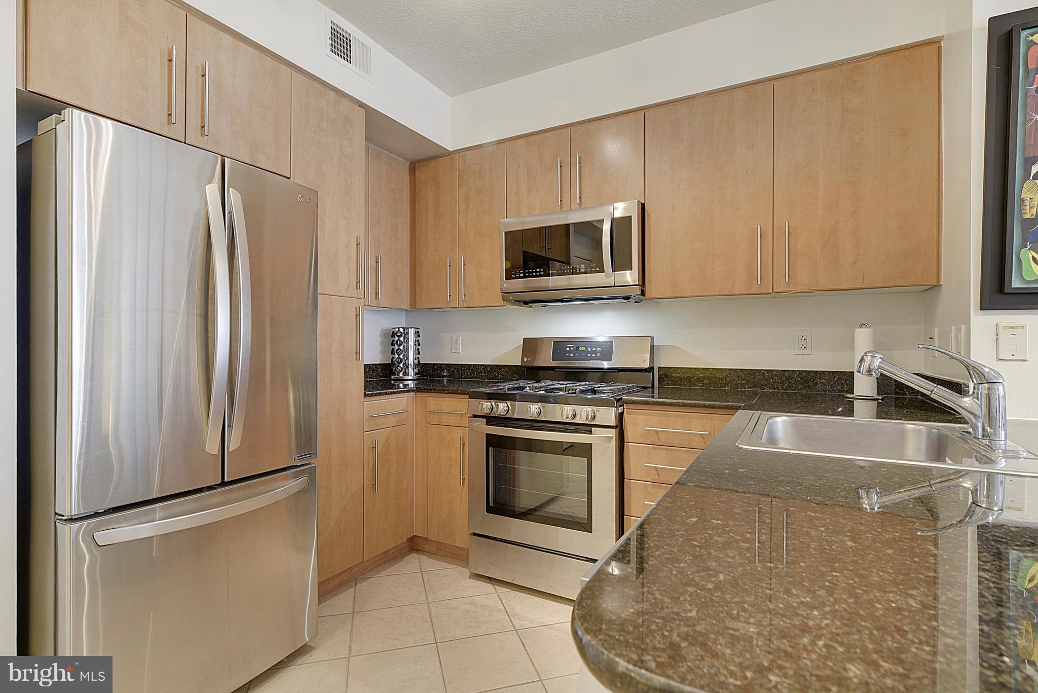 CLARENDON - Residential