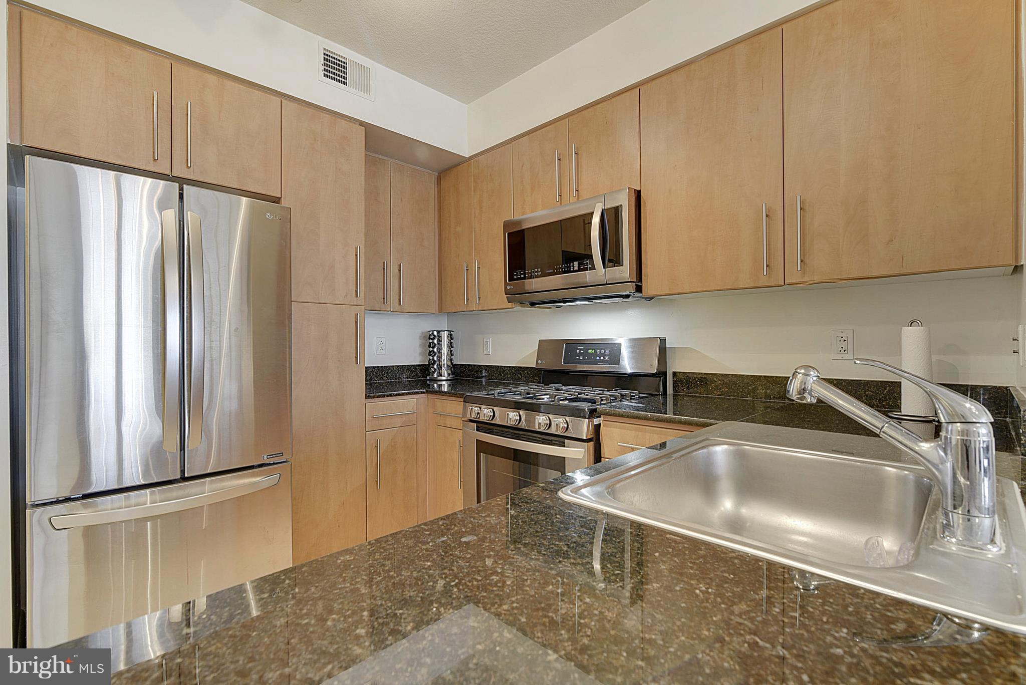 CLARENDON - Residential