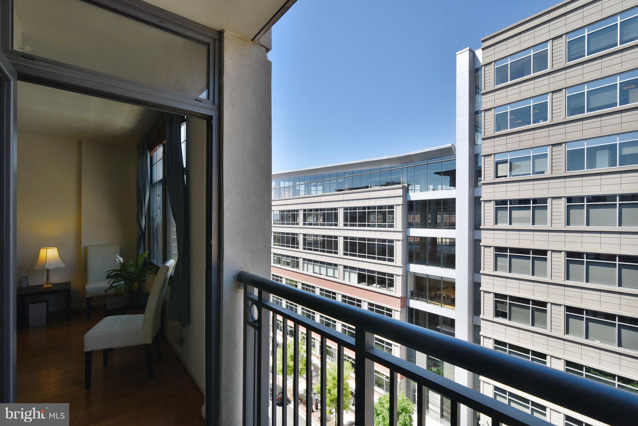 CLARENDON - Residential